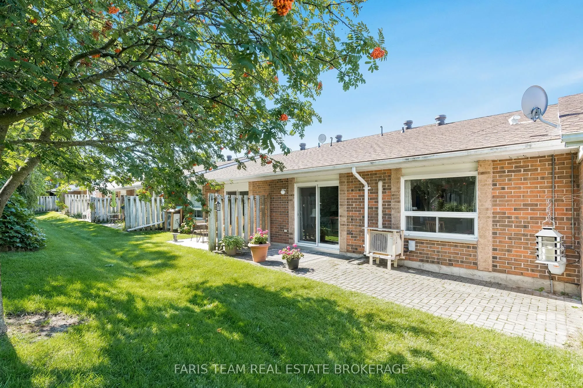 696 King Street, #93