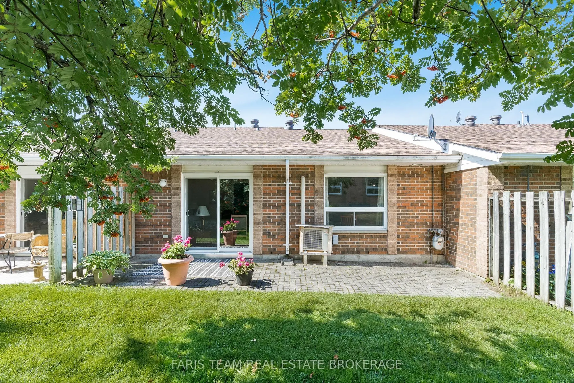 696 King Street, #93