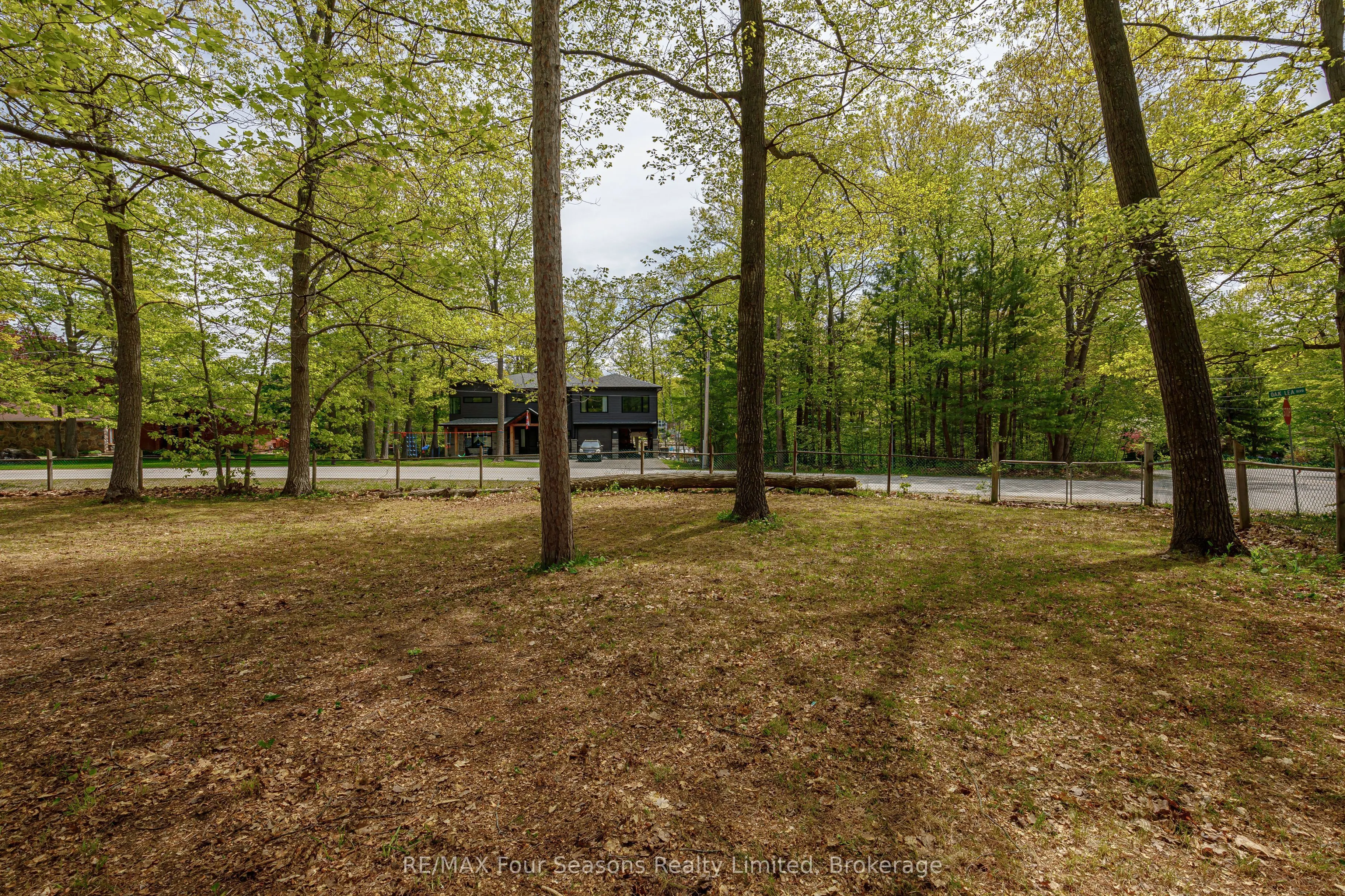 828 Oxbow Park Drive