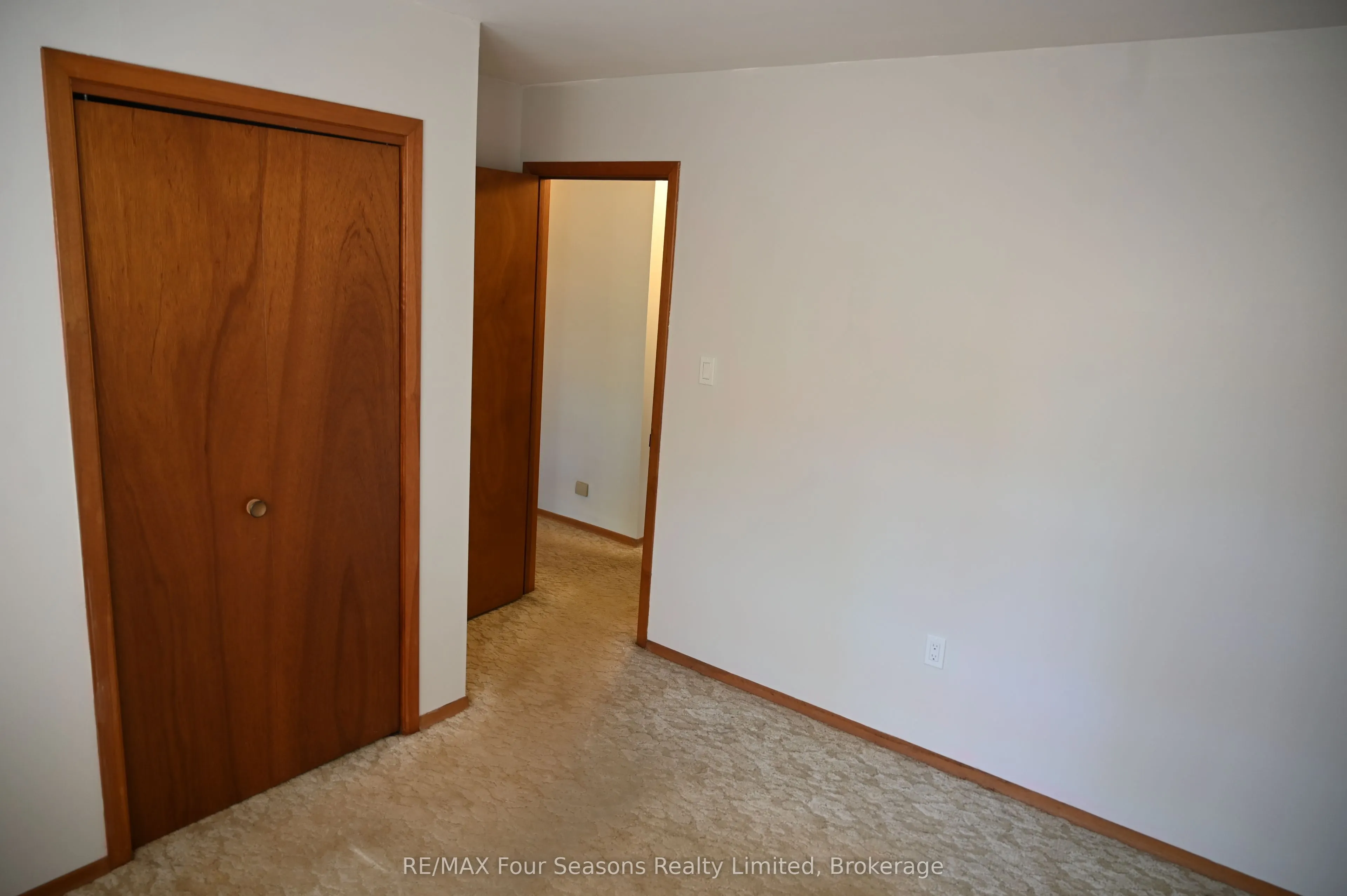 828 Oxbow Park Drive