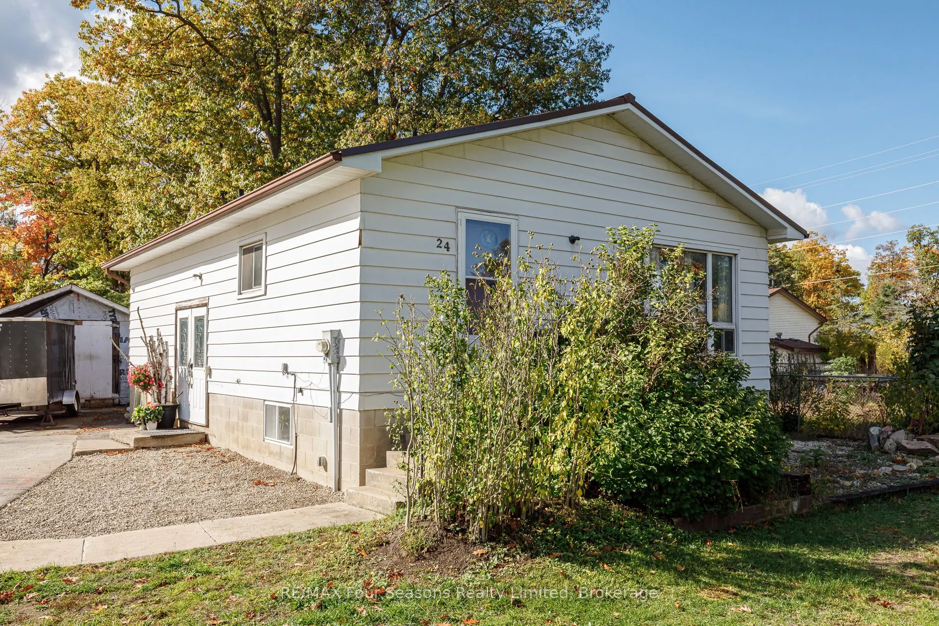 24 Indianola Crescent