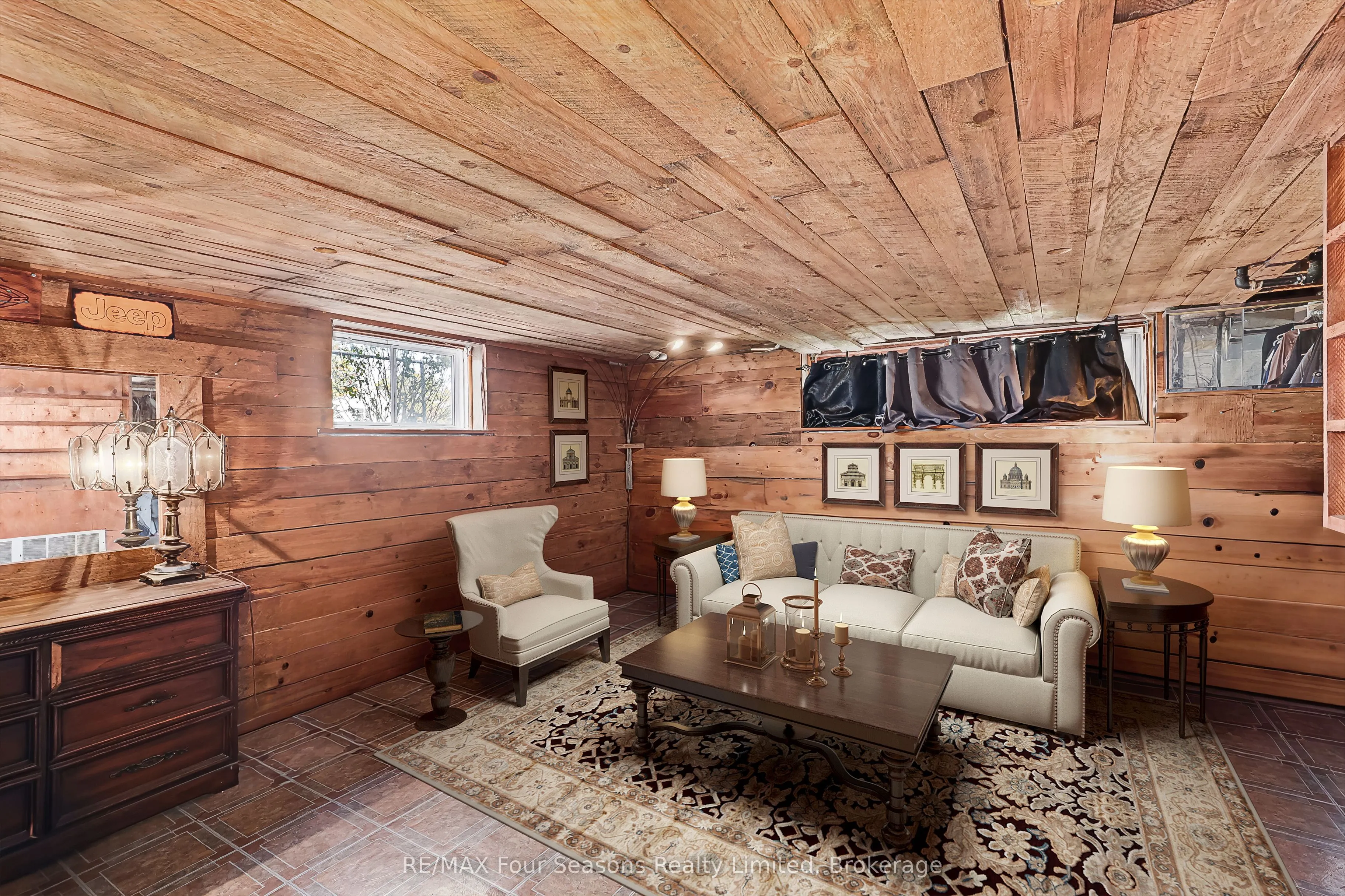 24 Indianola Crescent