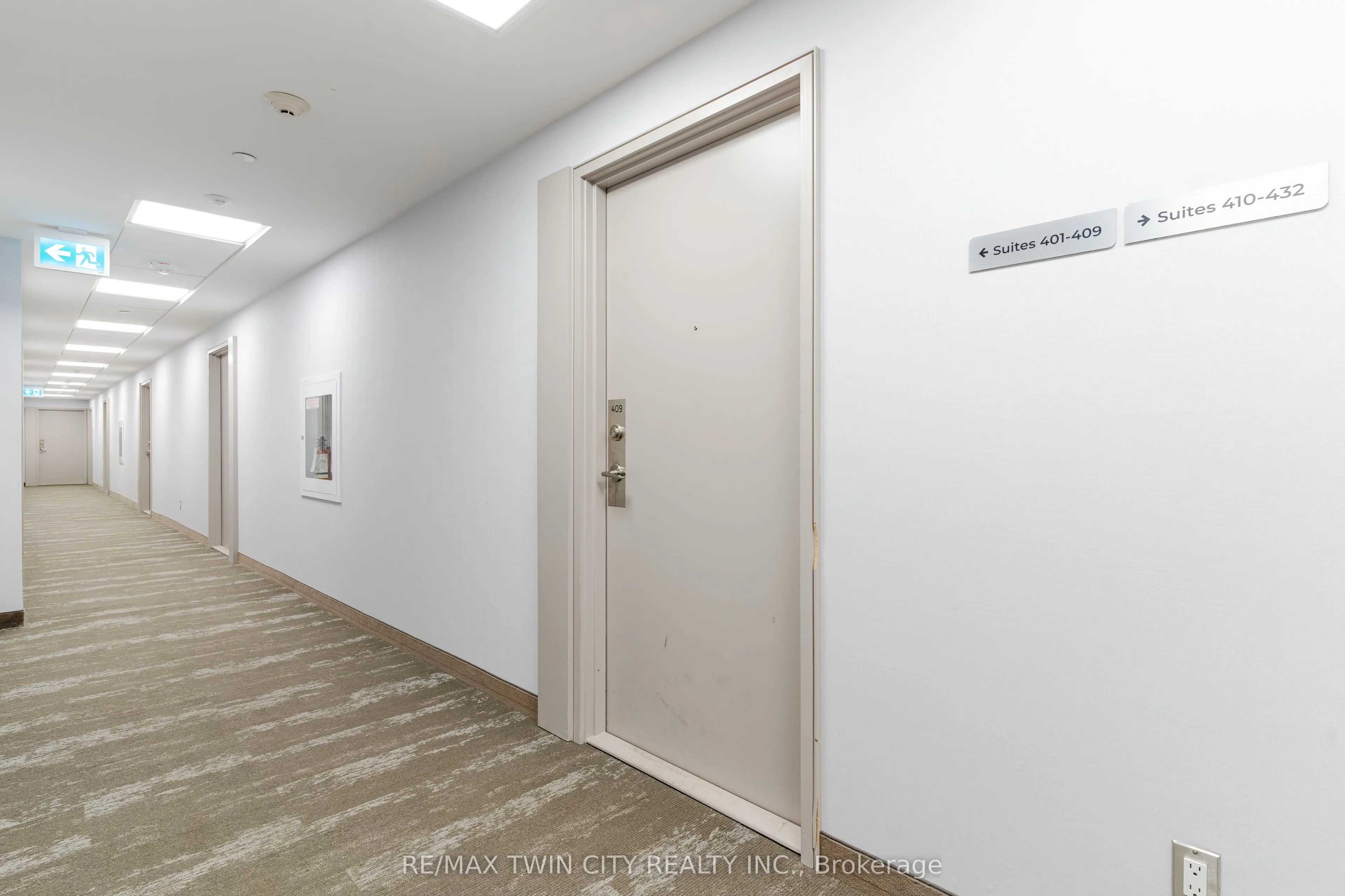 681 Yonge Street, #409