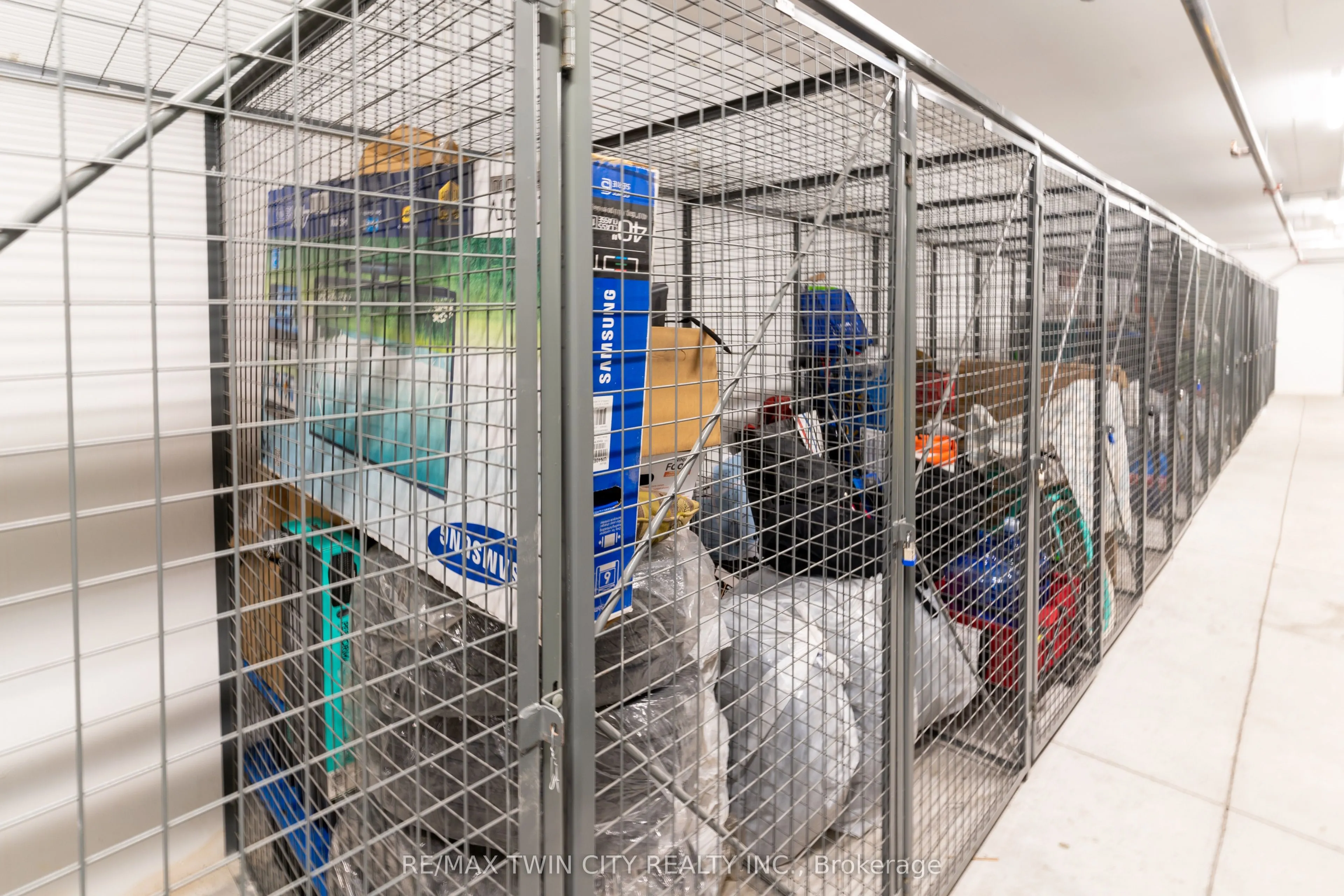 681 Yonge Street, #409