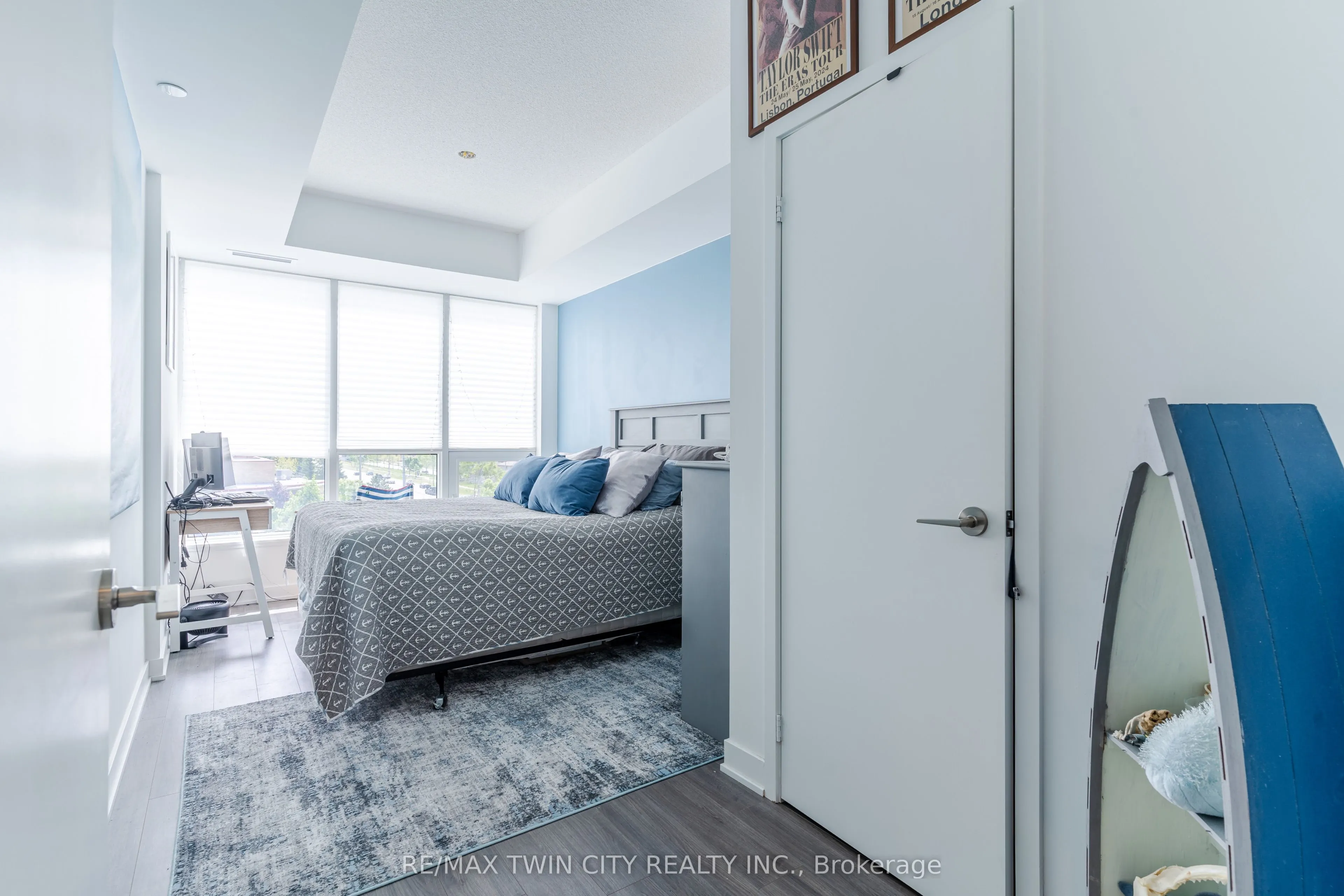 681 Yonge Street, #409