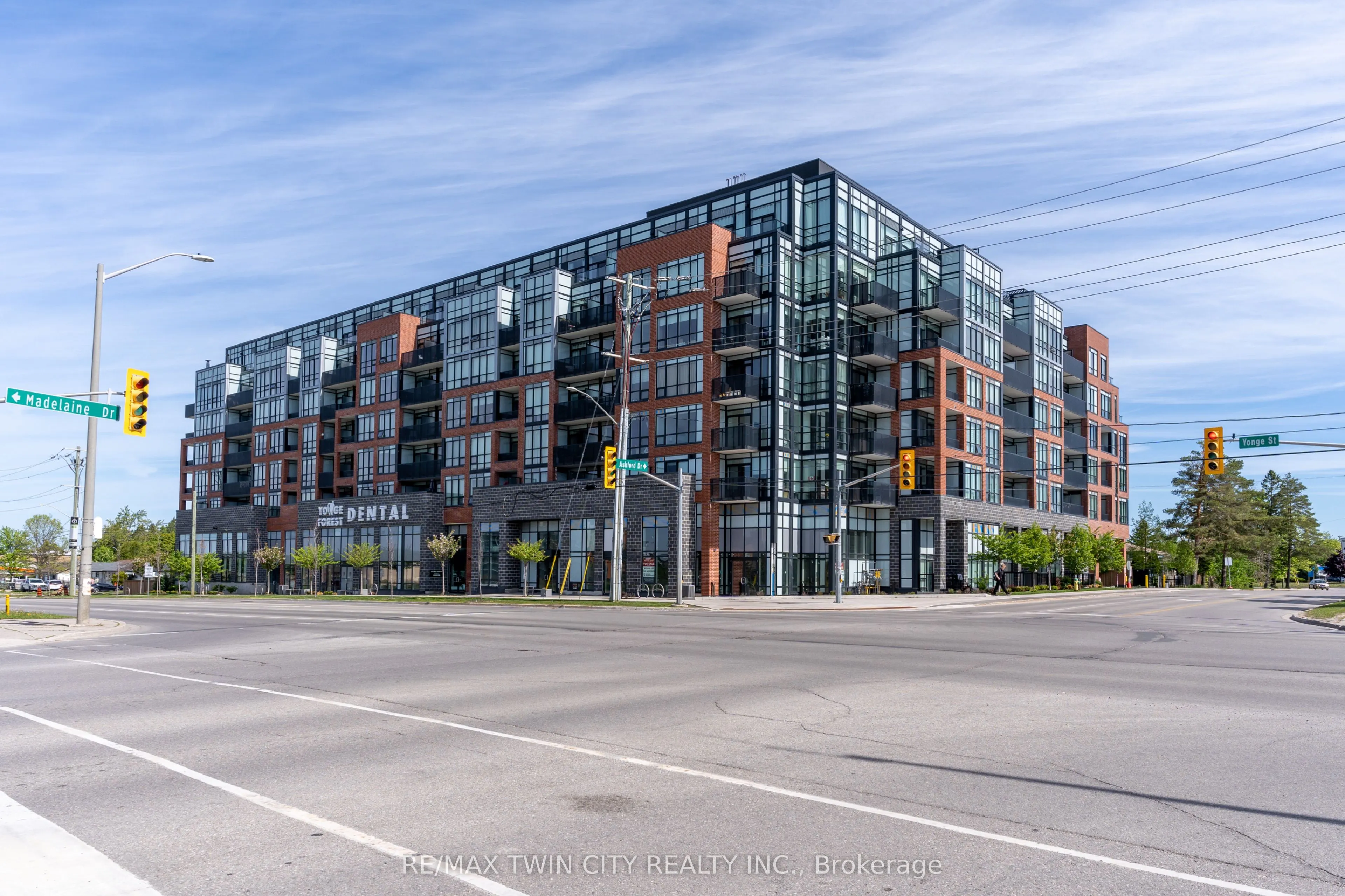 681 Yonge Street, #409