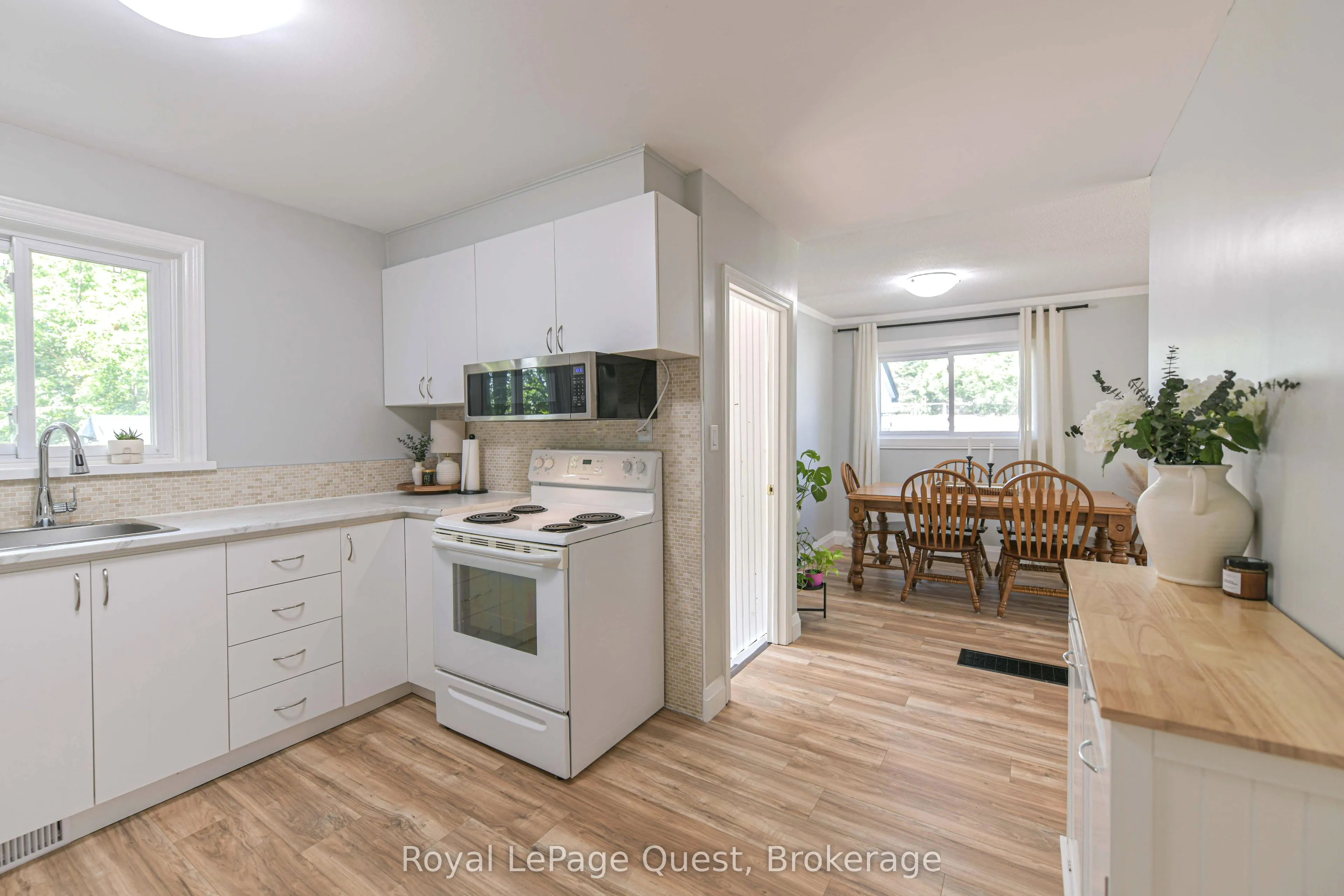 401 Mississaga Street W