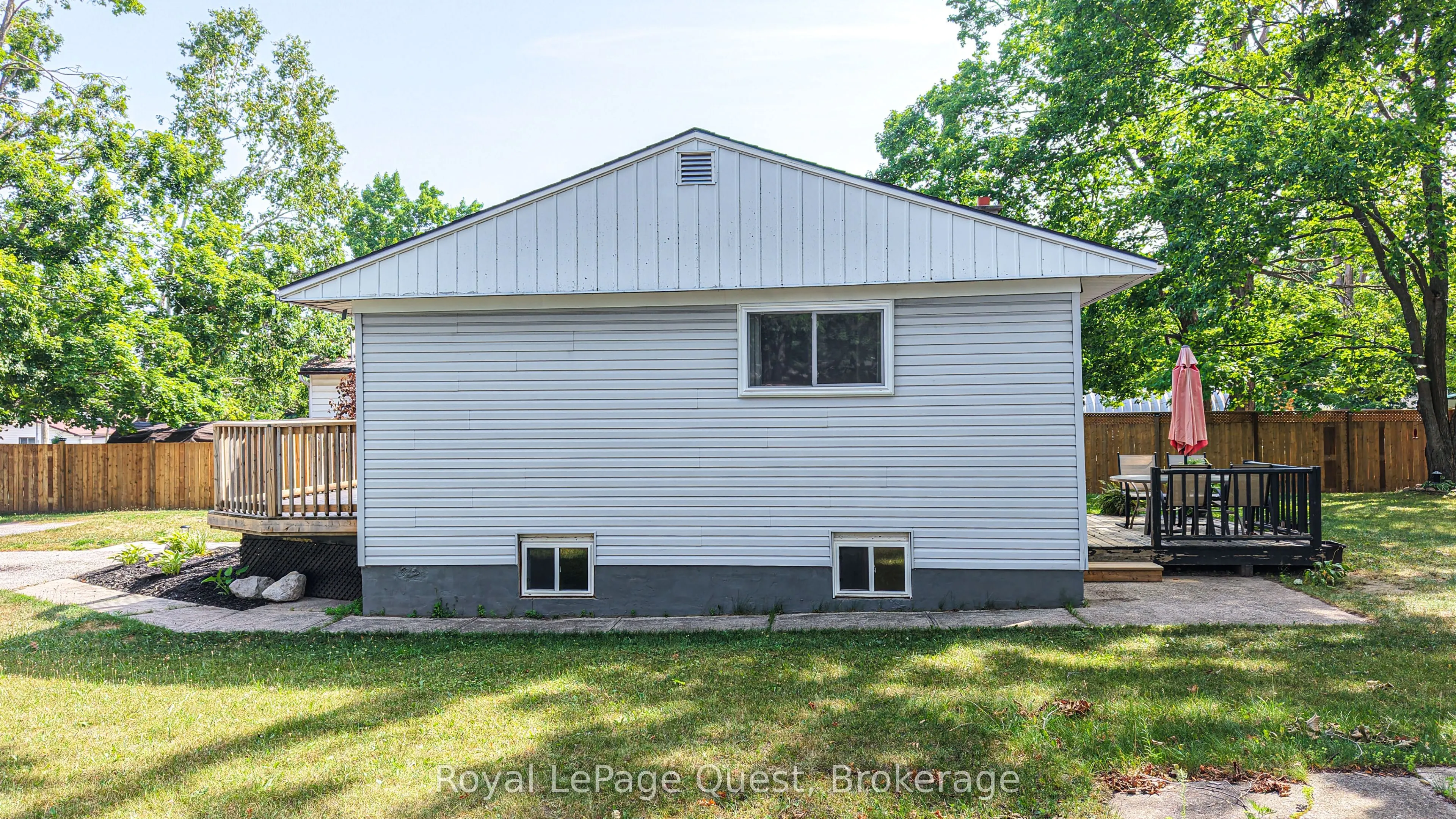 401 Mississaga Street W