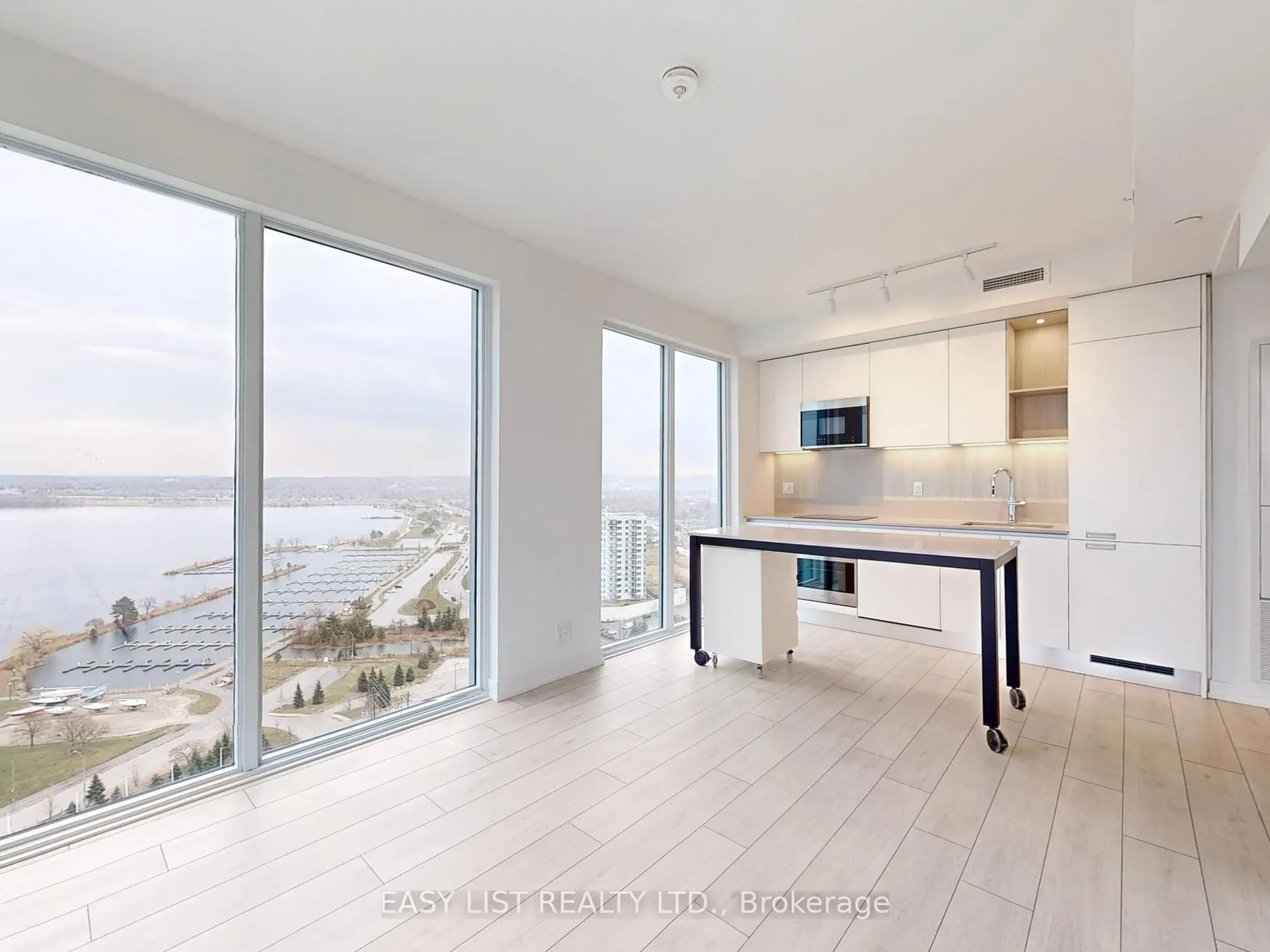 39 Mary Street, #2008