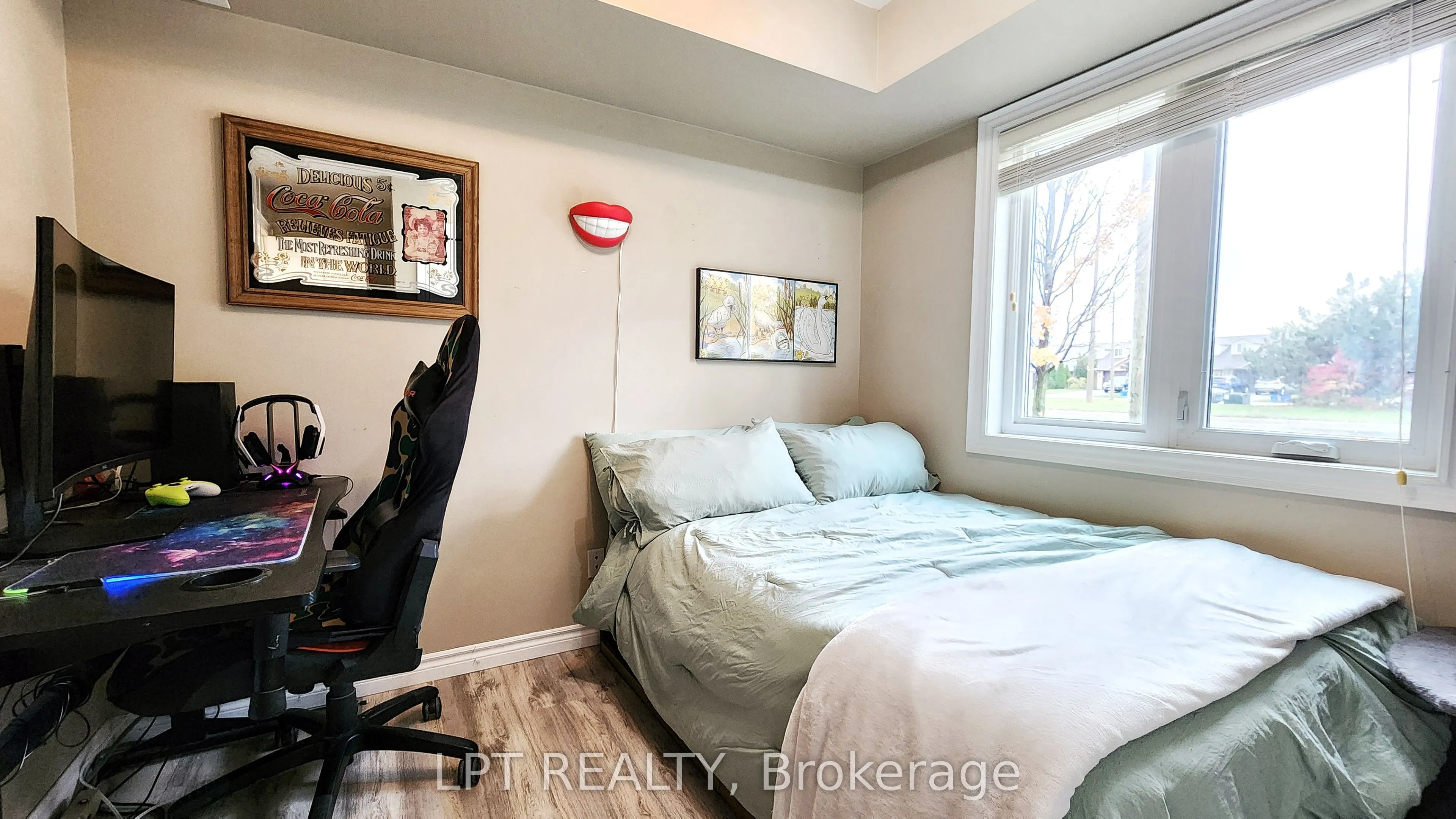 500 Mapleview Drive W, #110