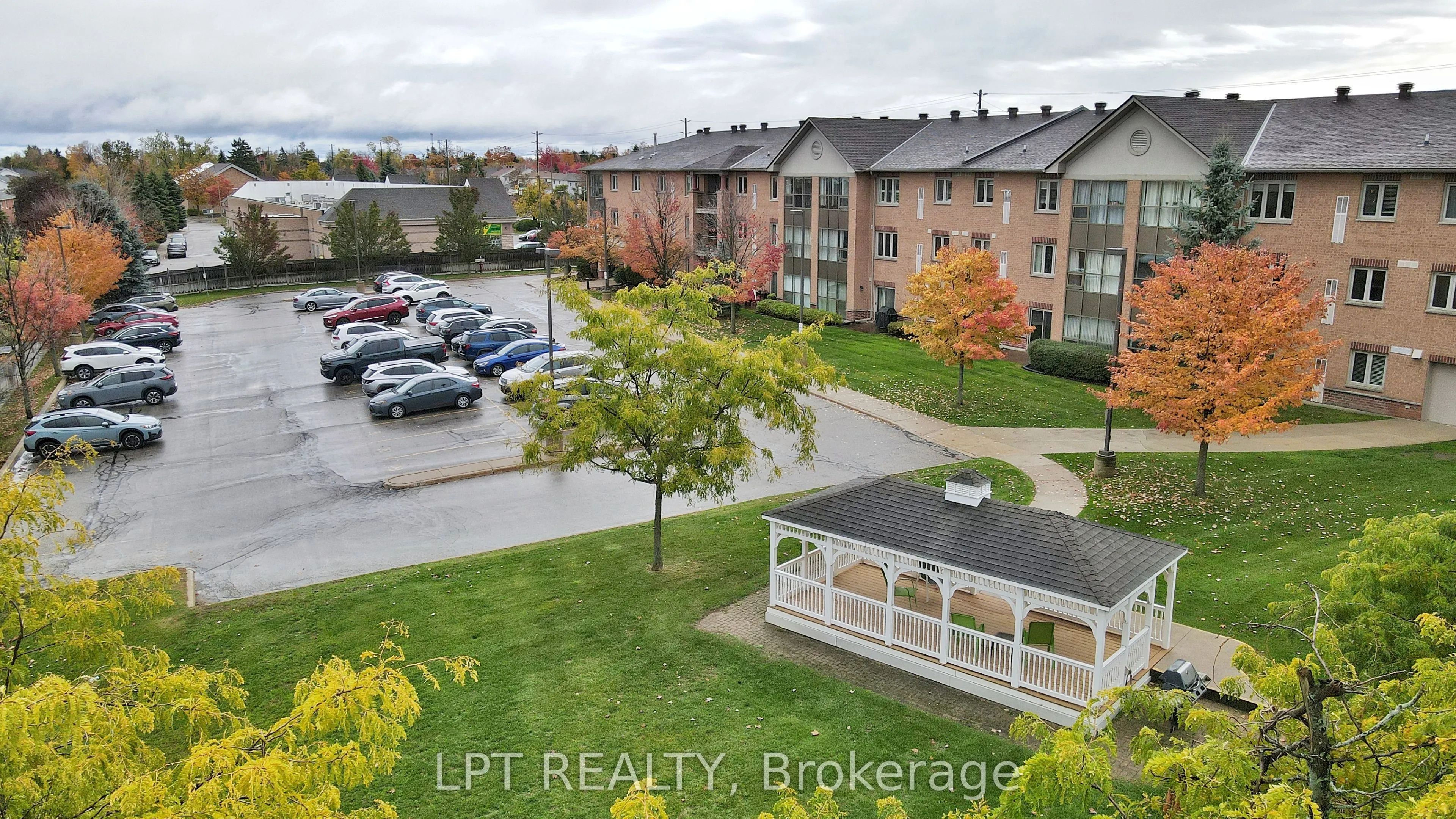 500 Mapleview Drive W, #110