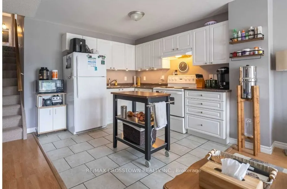 34 Willow Drive, #Main