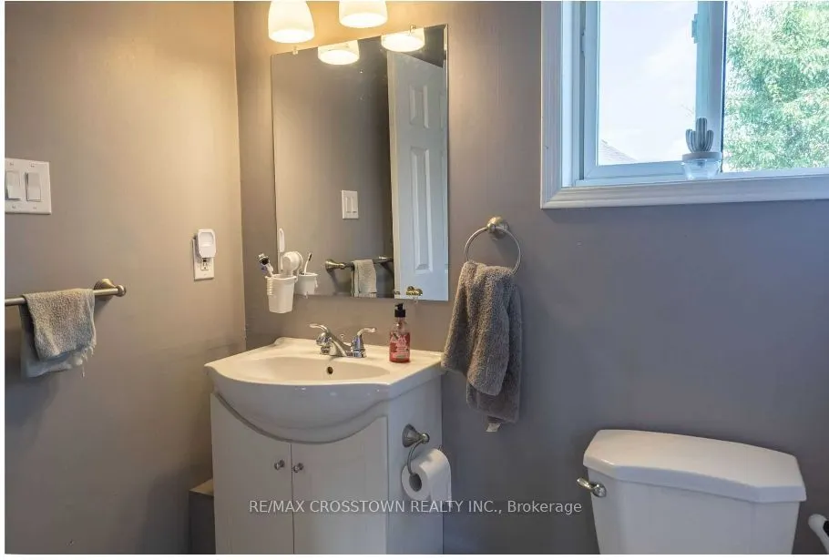 34 Willow Drive, #Main