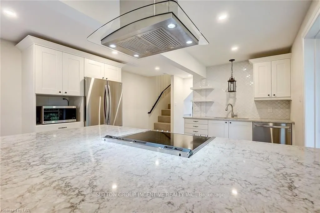 234 LACLIE Street #1
