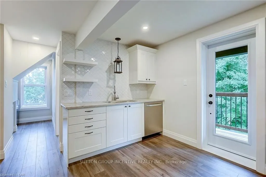 234 LACLIE Street #1