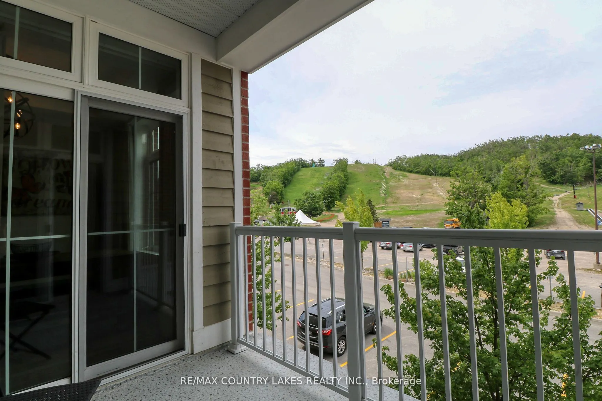 40 Horseshoe Boulevard, #203