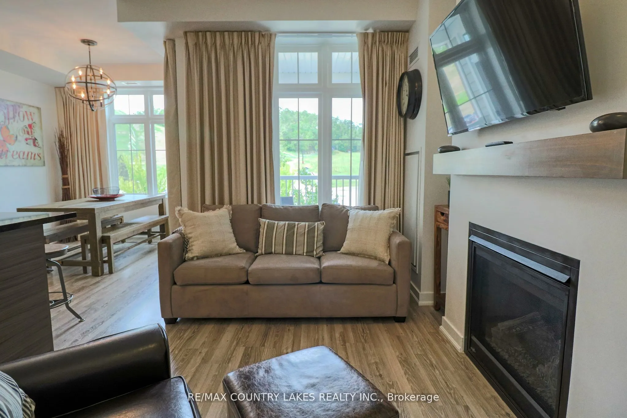 40 Horseshoe Boulevard, #203