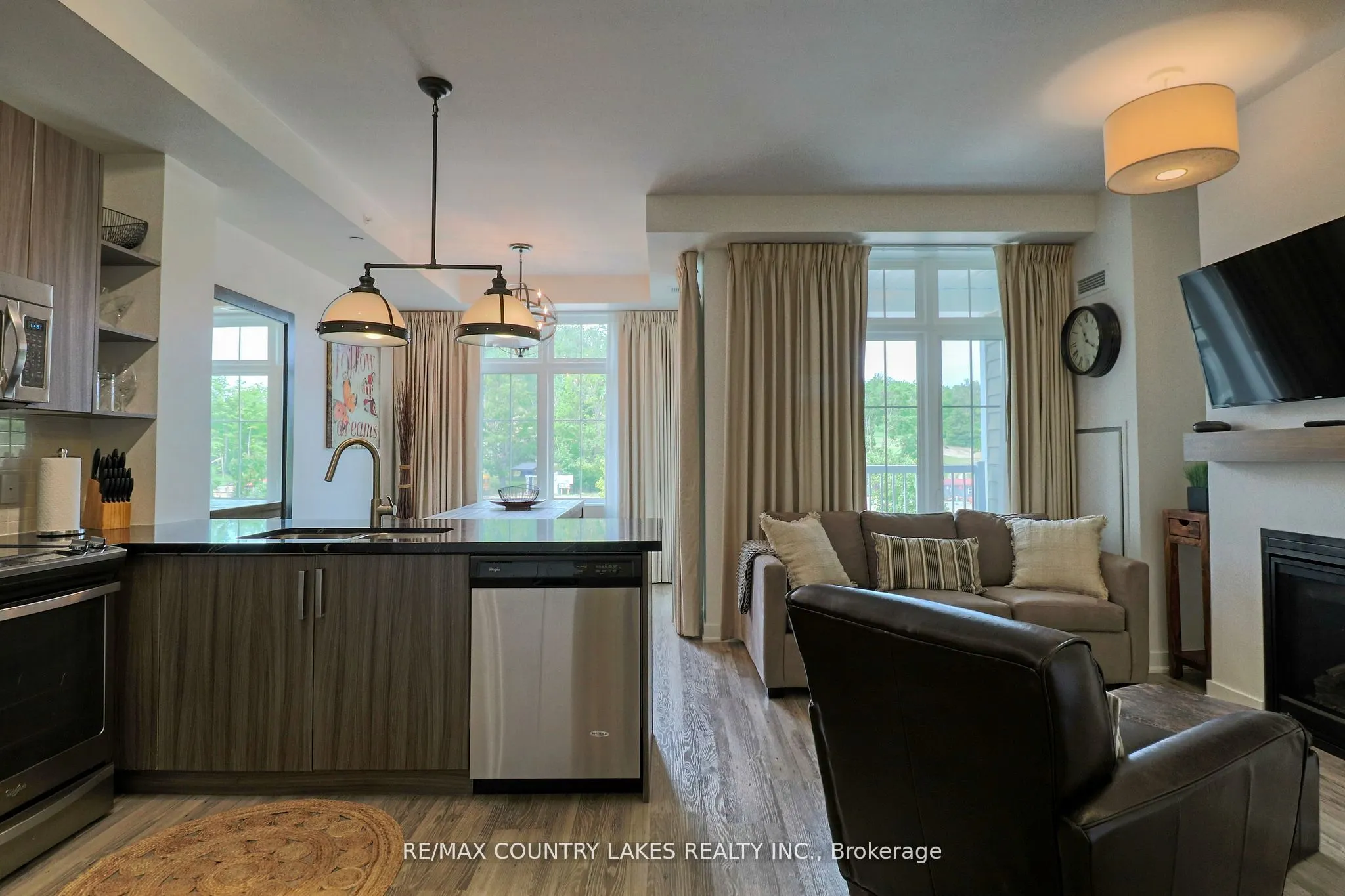 40 Horseshoe Boulevard, #203