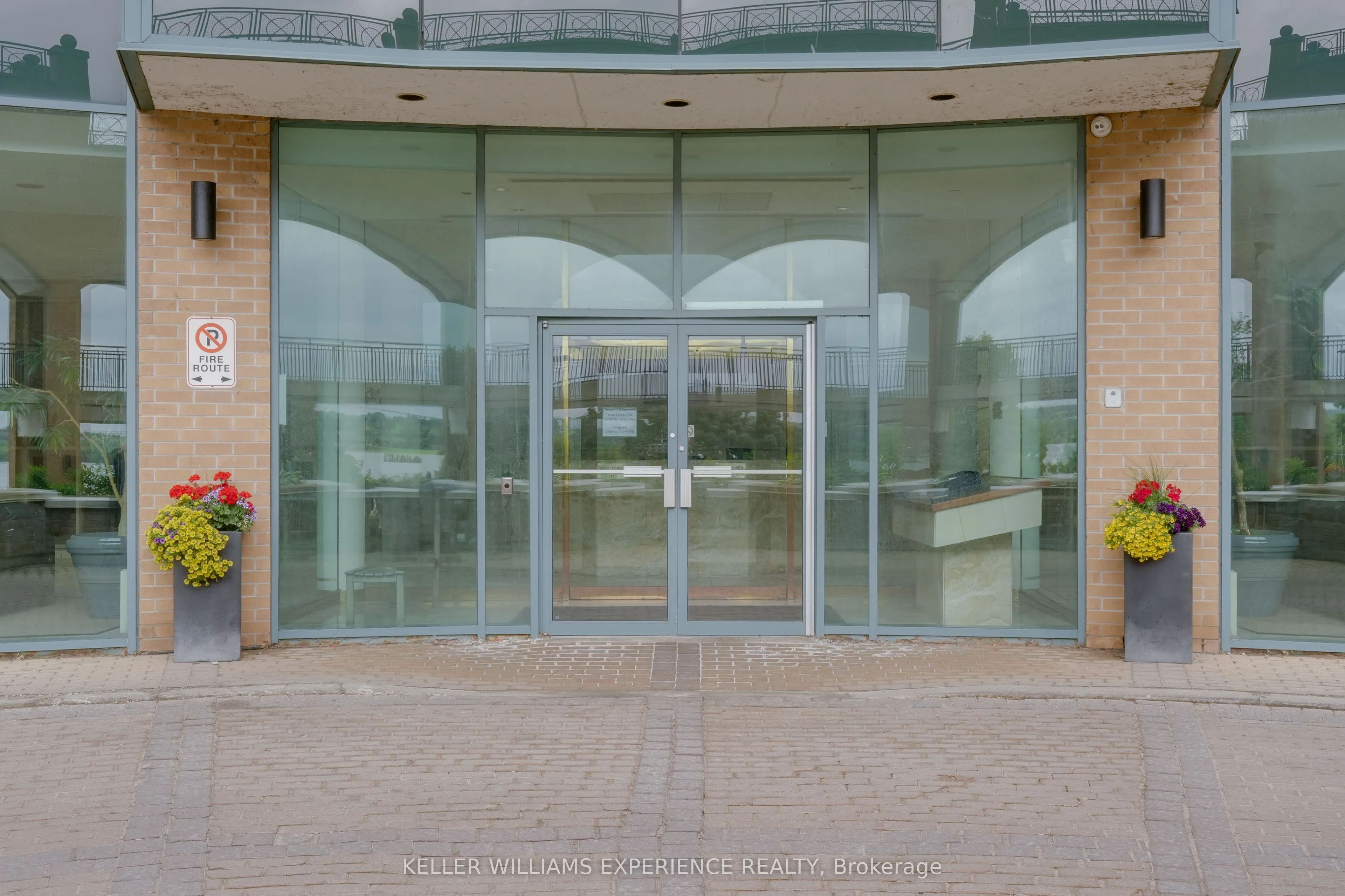 150 Dunlop Street E, #903