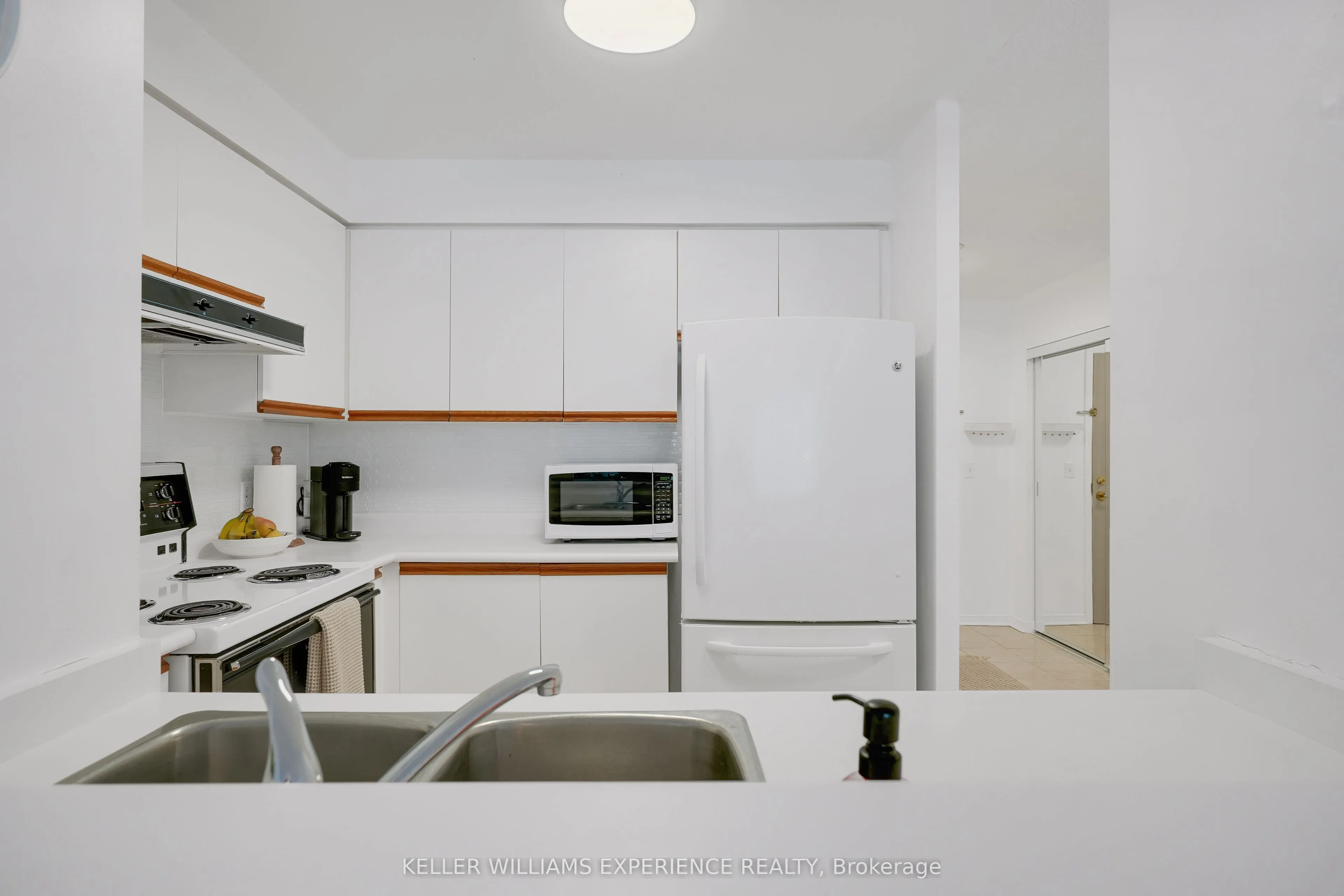 150 Dunlop Street E, #903