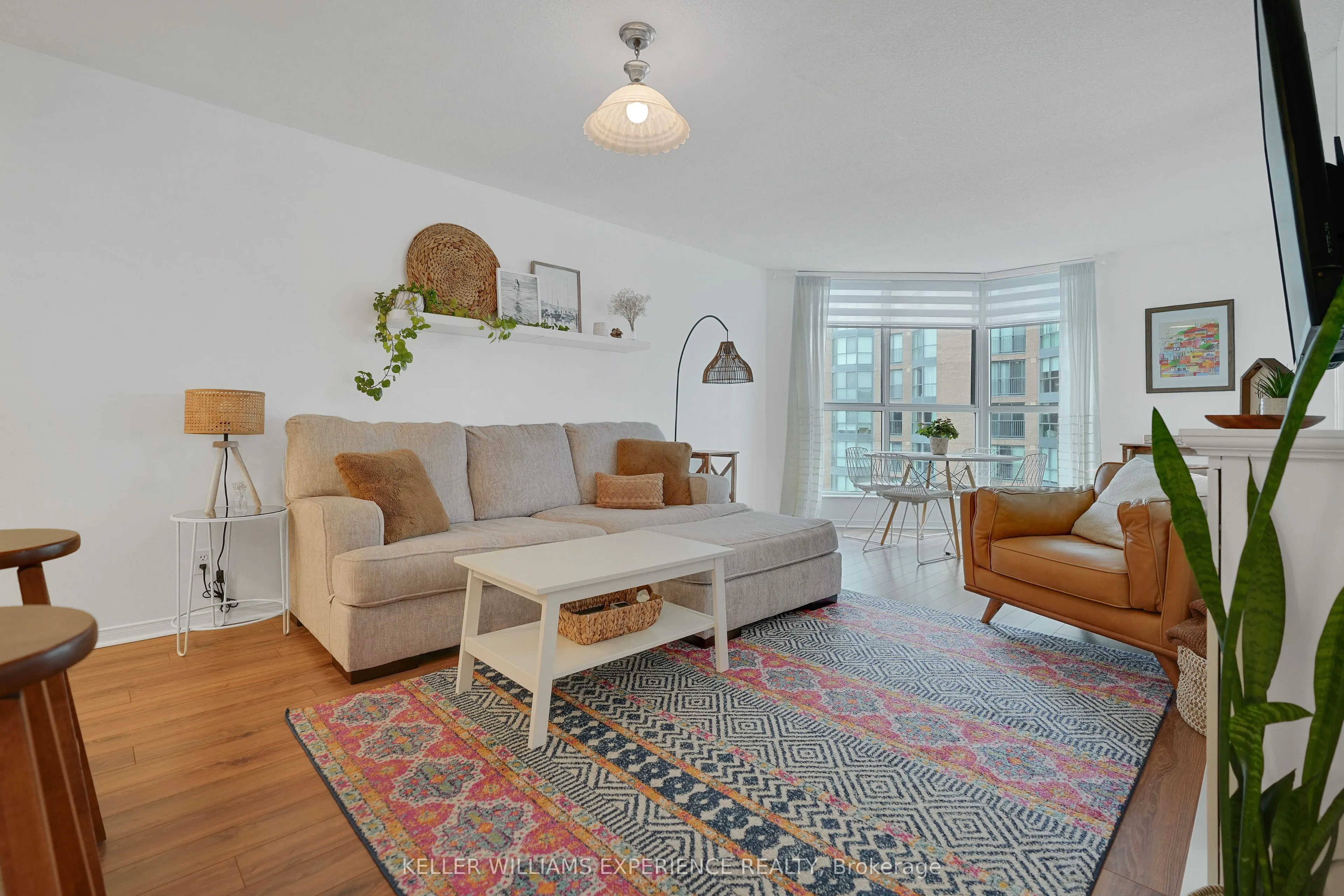 150 Dunlop Street E, #903