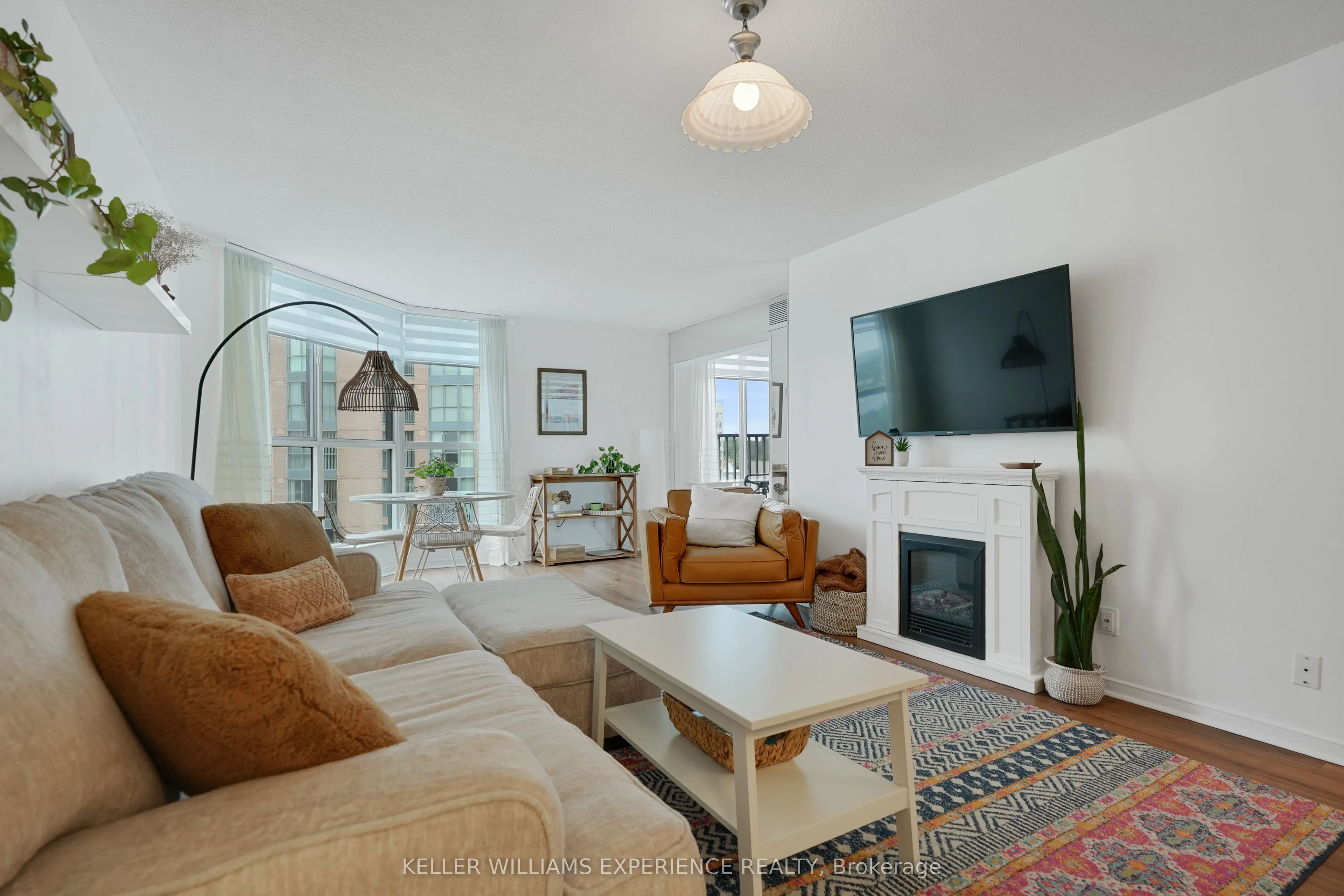 150 Dunlop Street E, #903