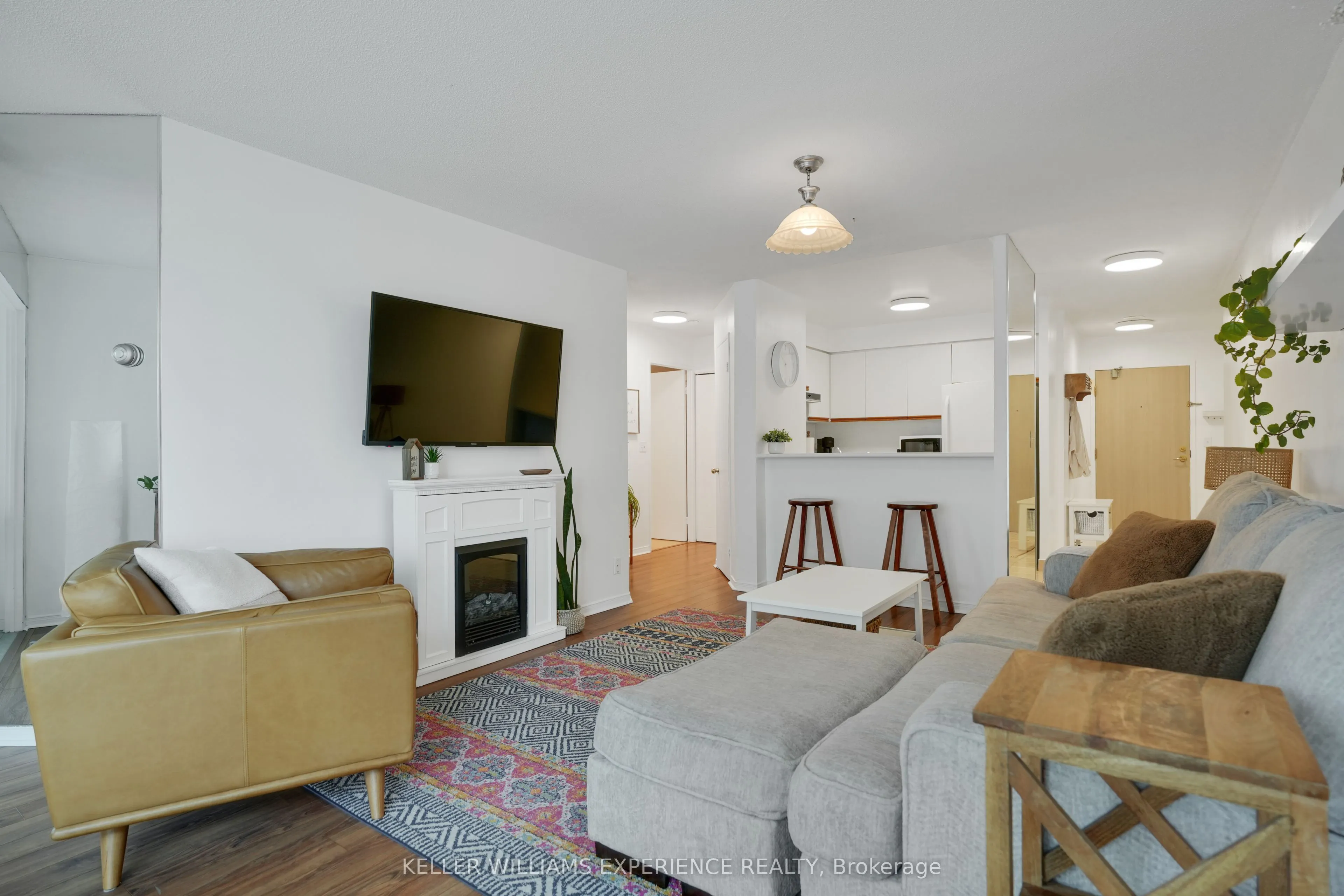 150 Dunlop Street E, #903