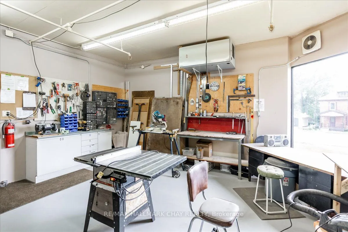 181 Collier Street, #204