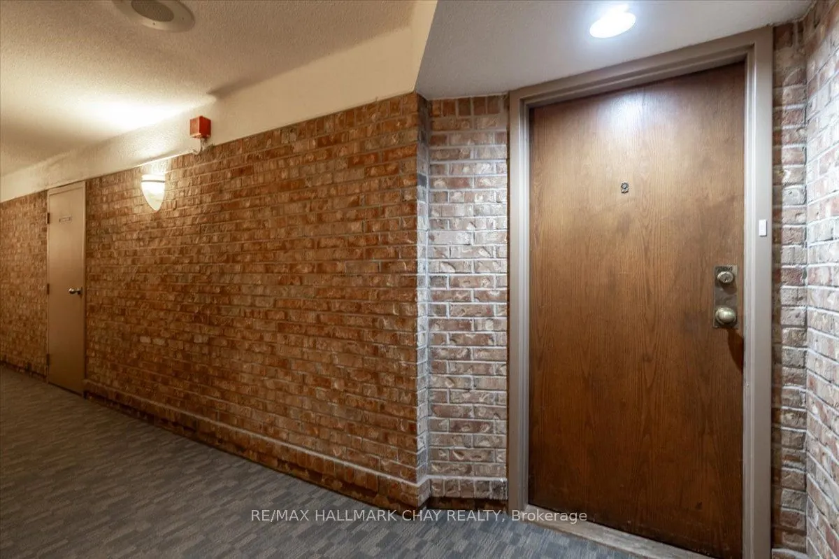 181 Collier Street, #204