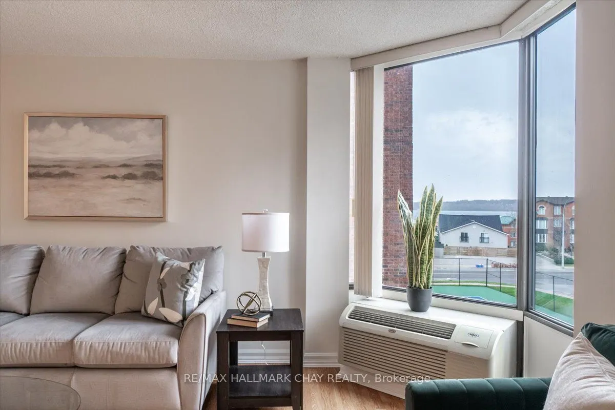 181 Collier Street, #204