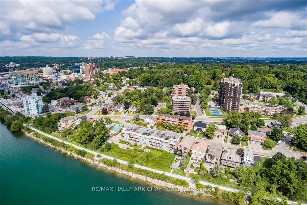 181 Collier Street, #204