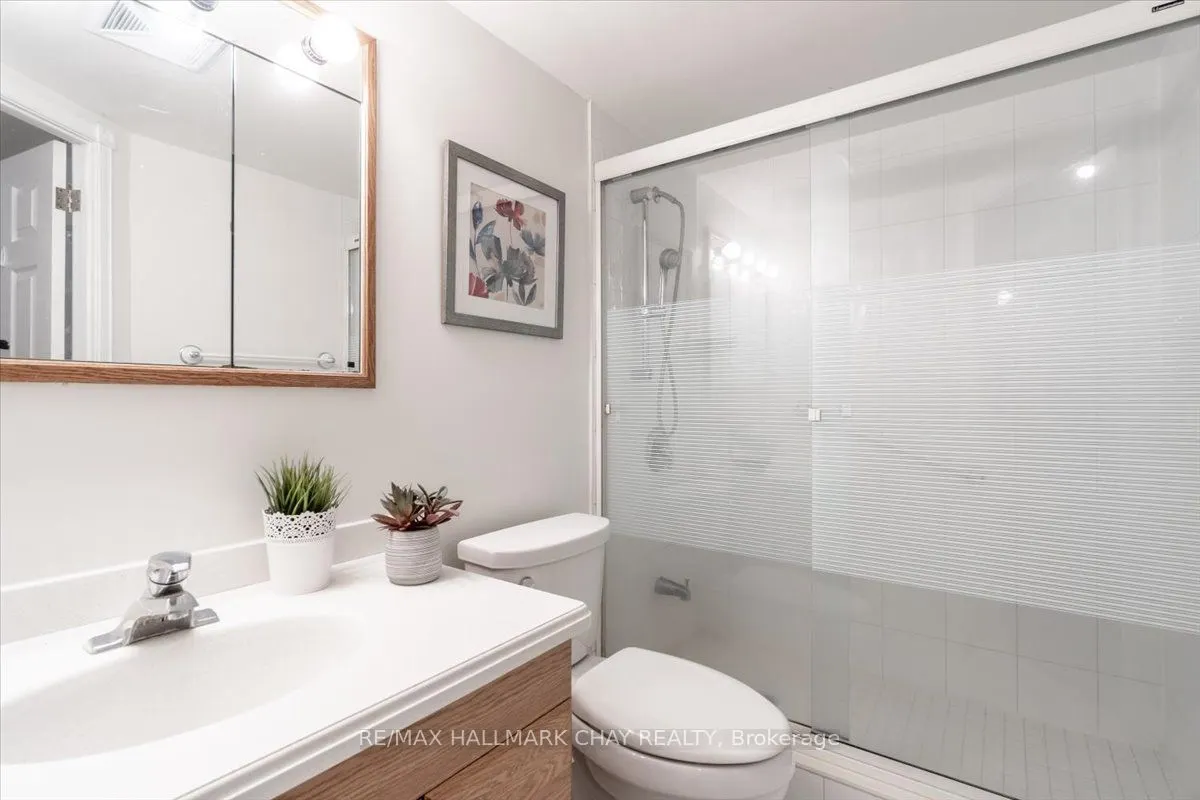 181 Collier Street, #204