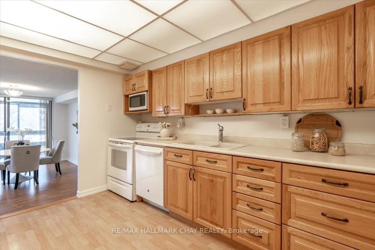 181 Collier Street, #204