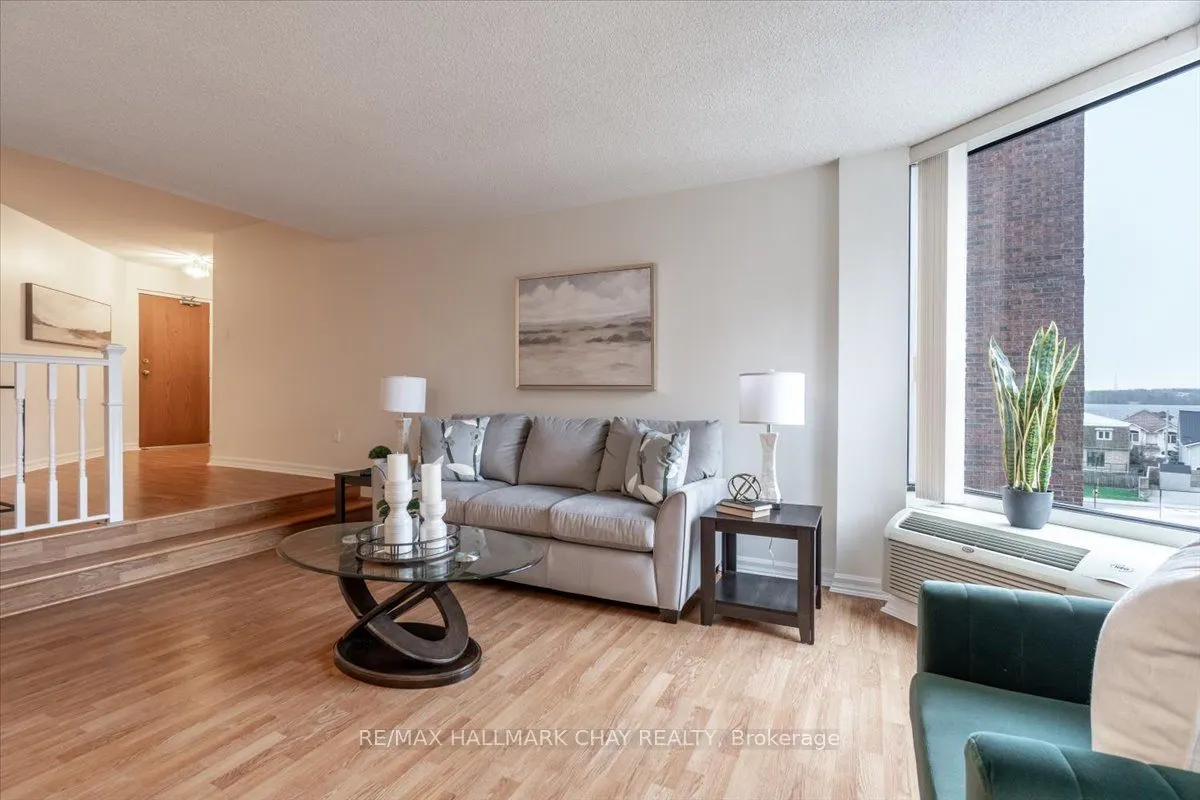 181 Collier Street, #204