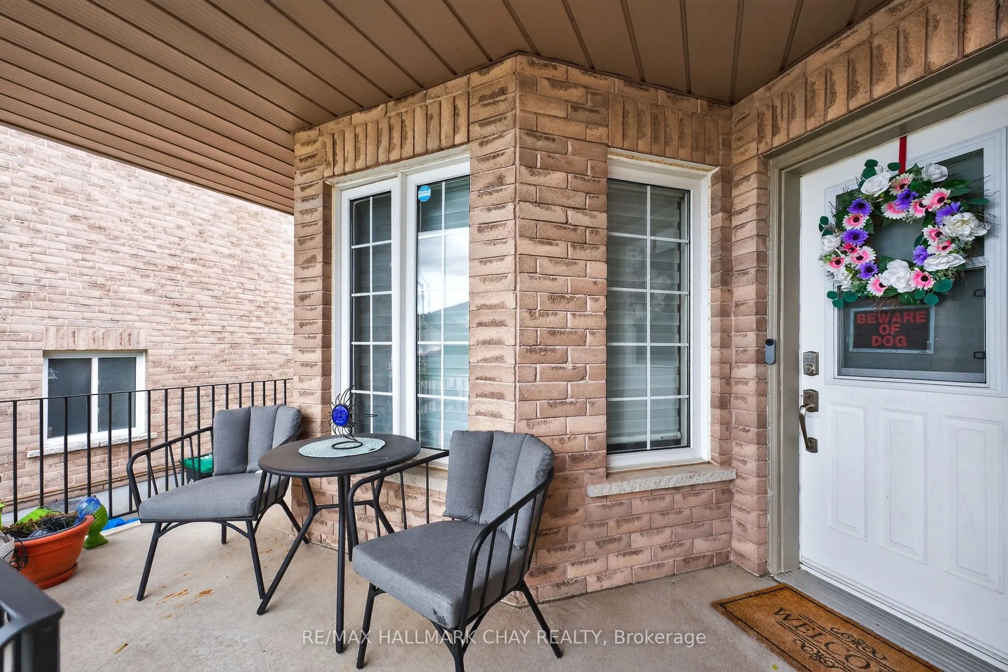 158 Pringle Drive, #Upper