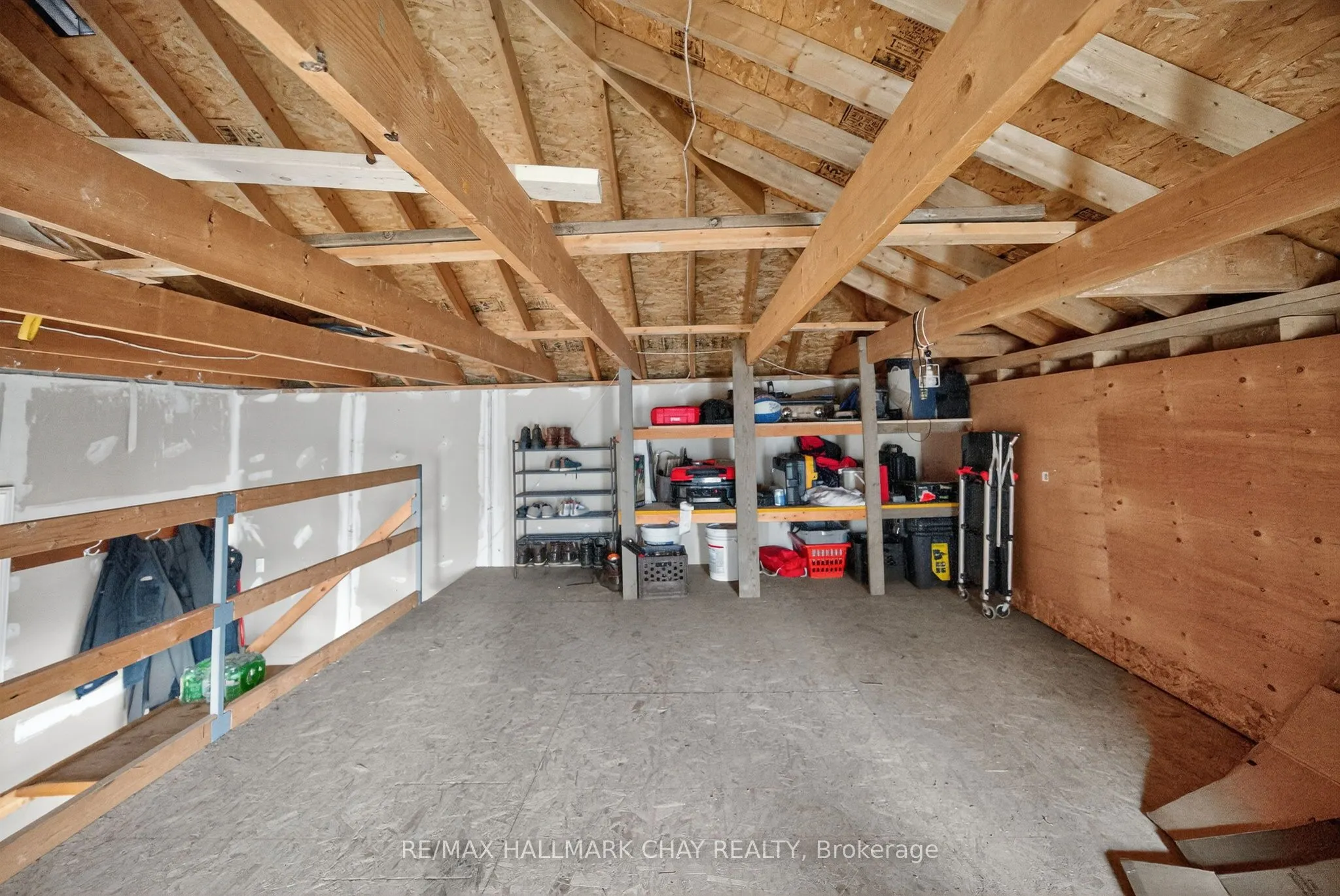 158 Pringle Drive, #Upper