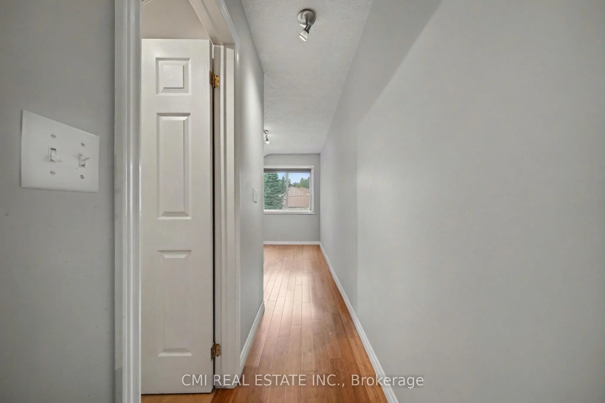 511 Thomas Street, #1