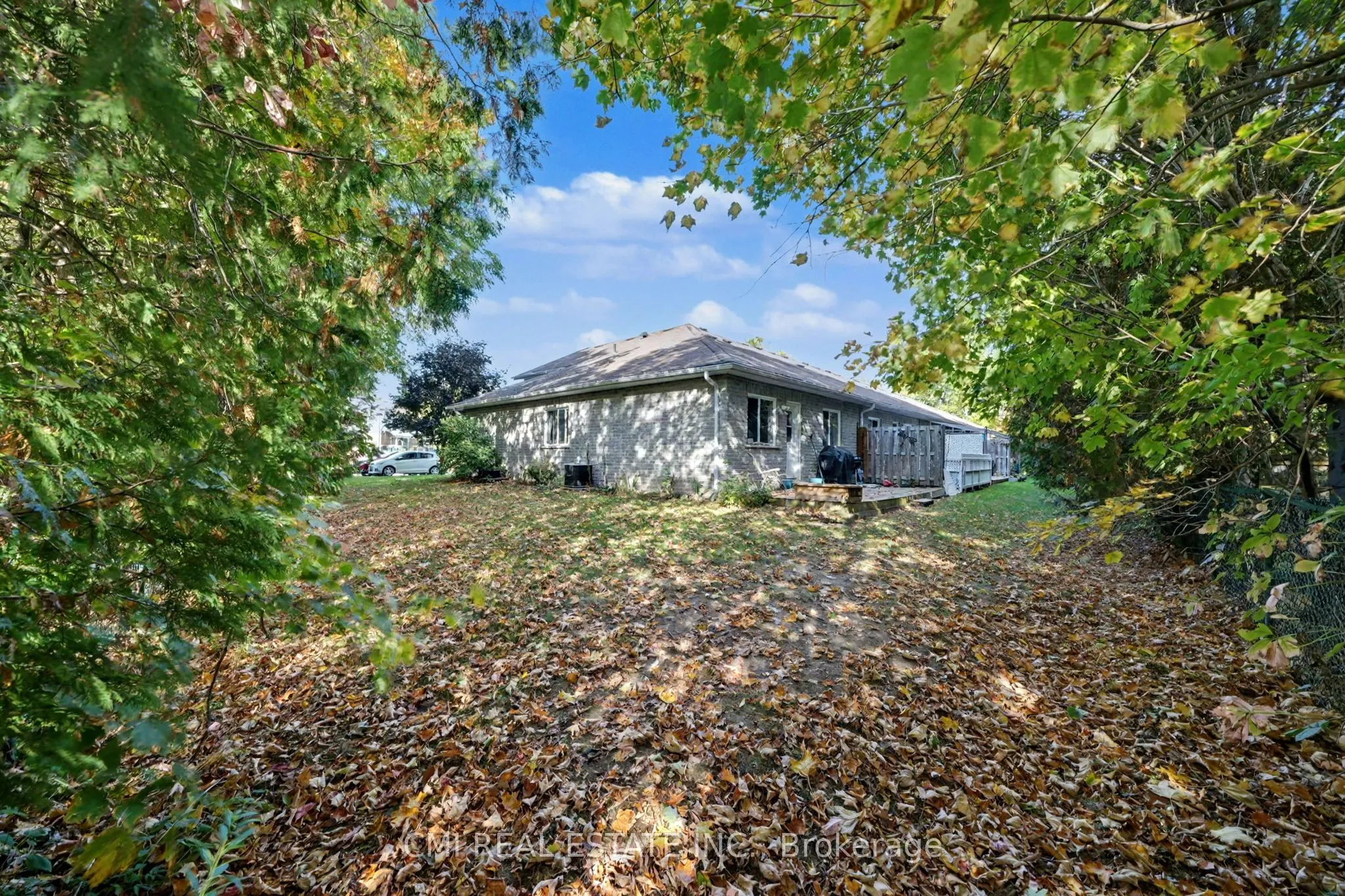 511 Thomas Street, #1