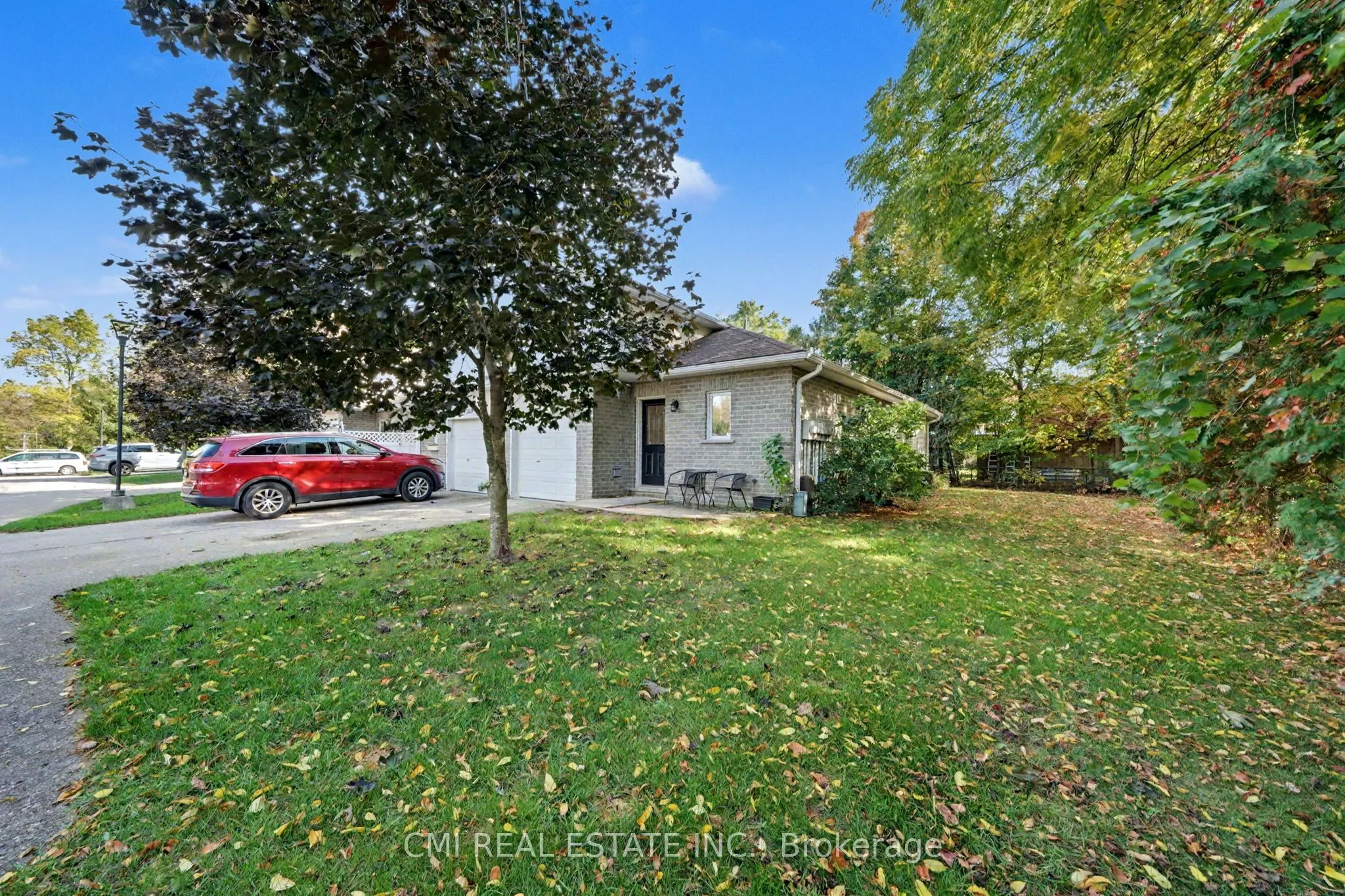 511 Thomas Street, #1