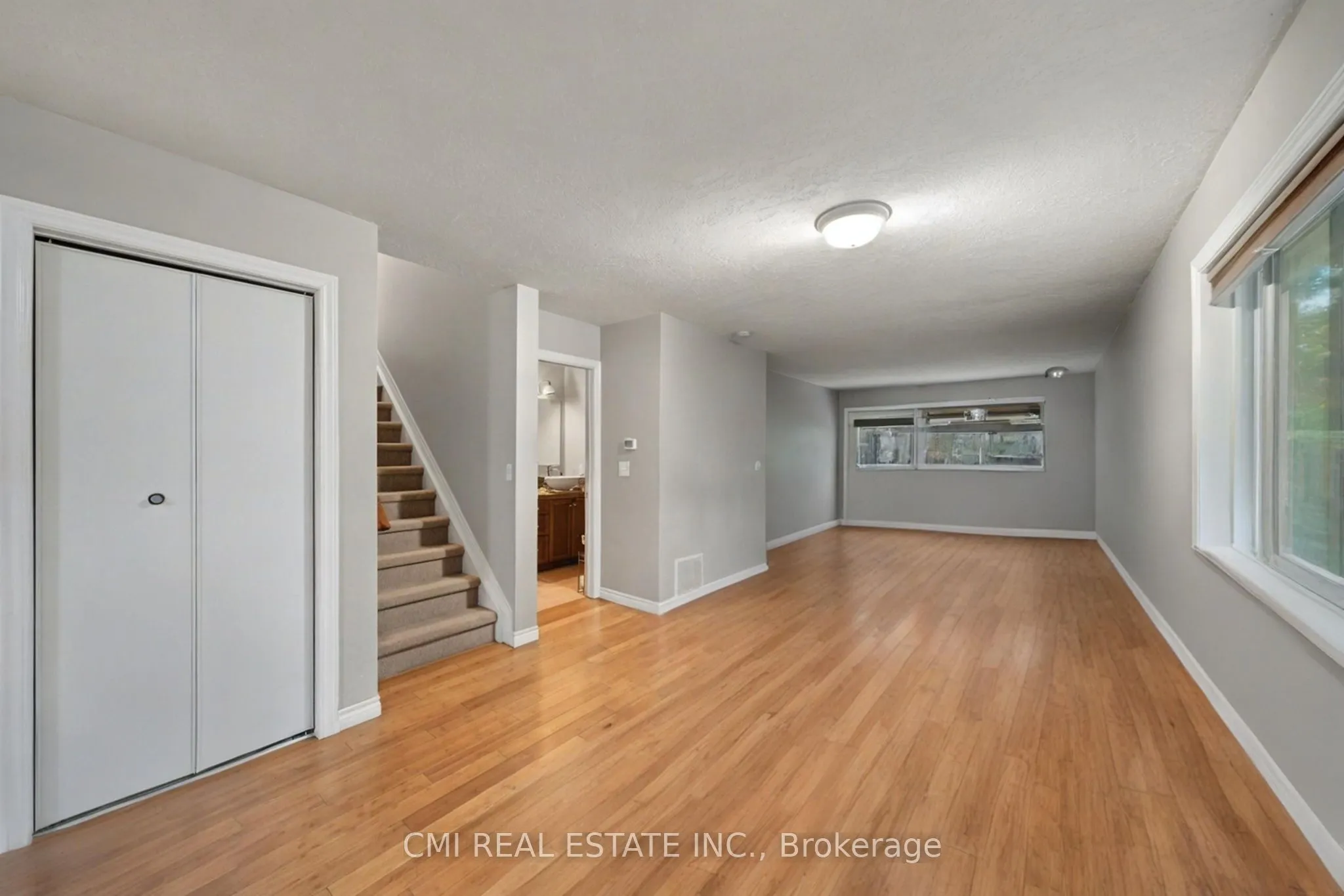 511 Thomas Street, #1