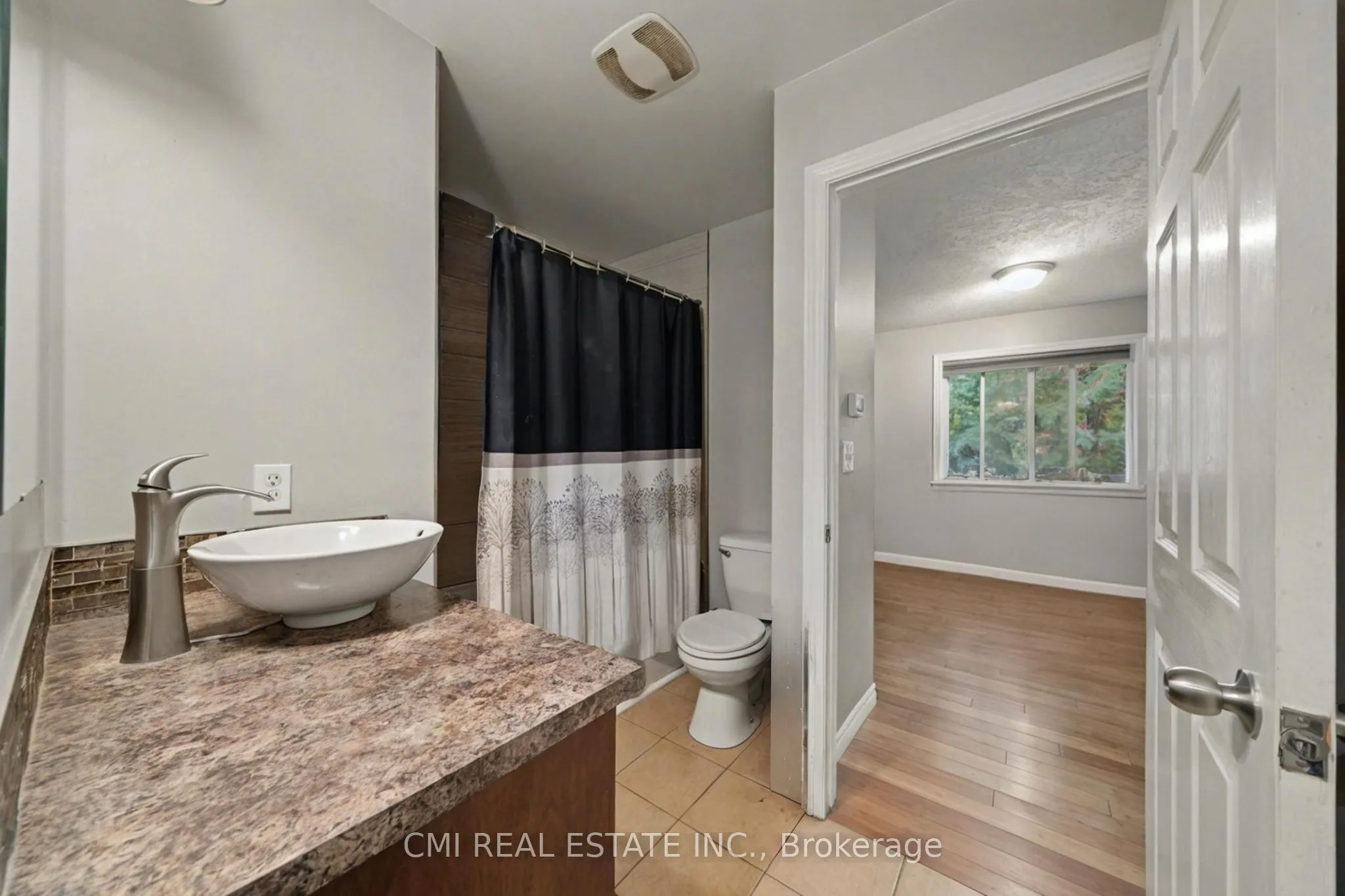 511 Thomas Street, #1