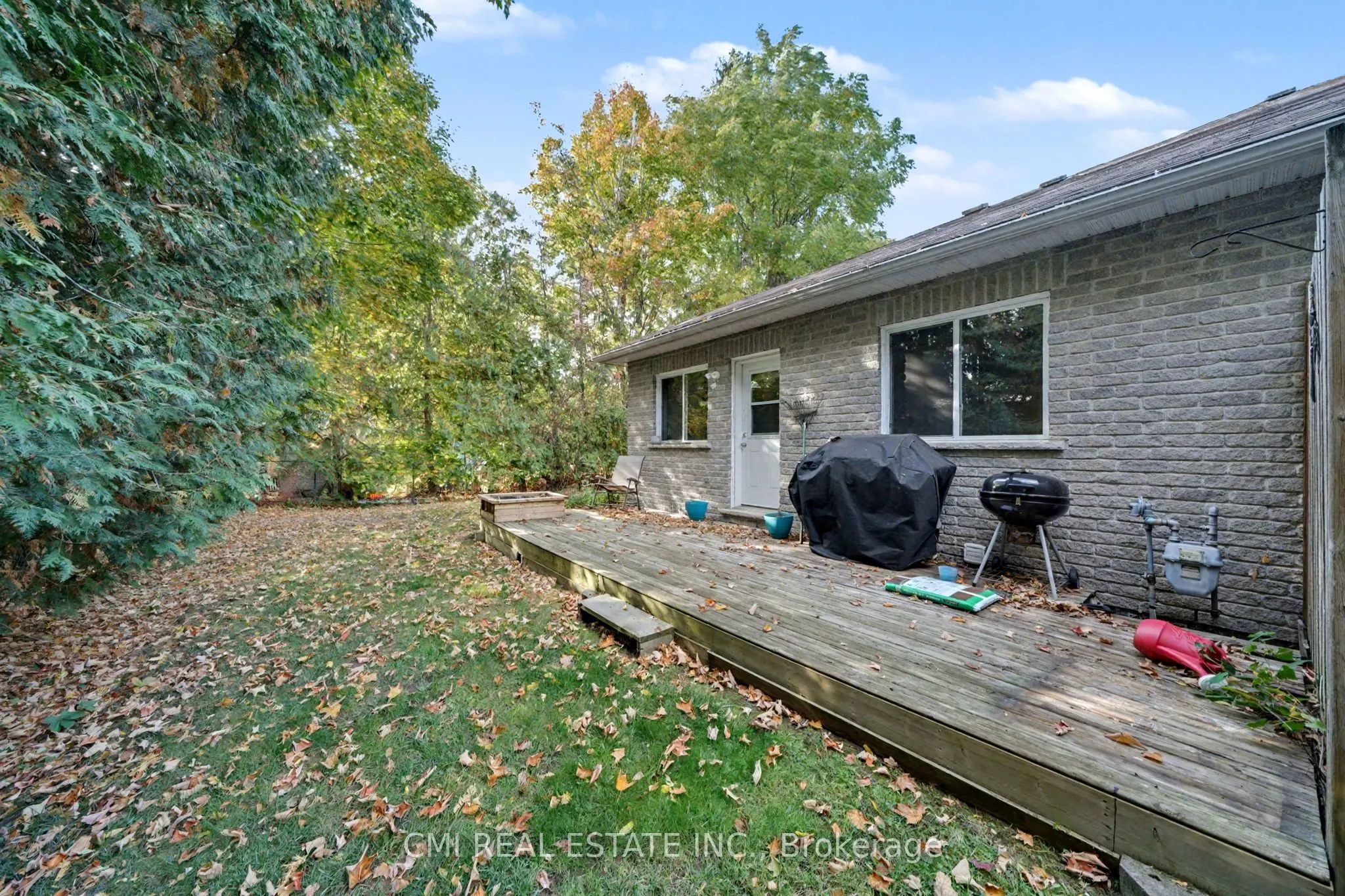 511 Thomas Street, #1