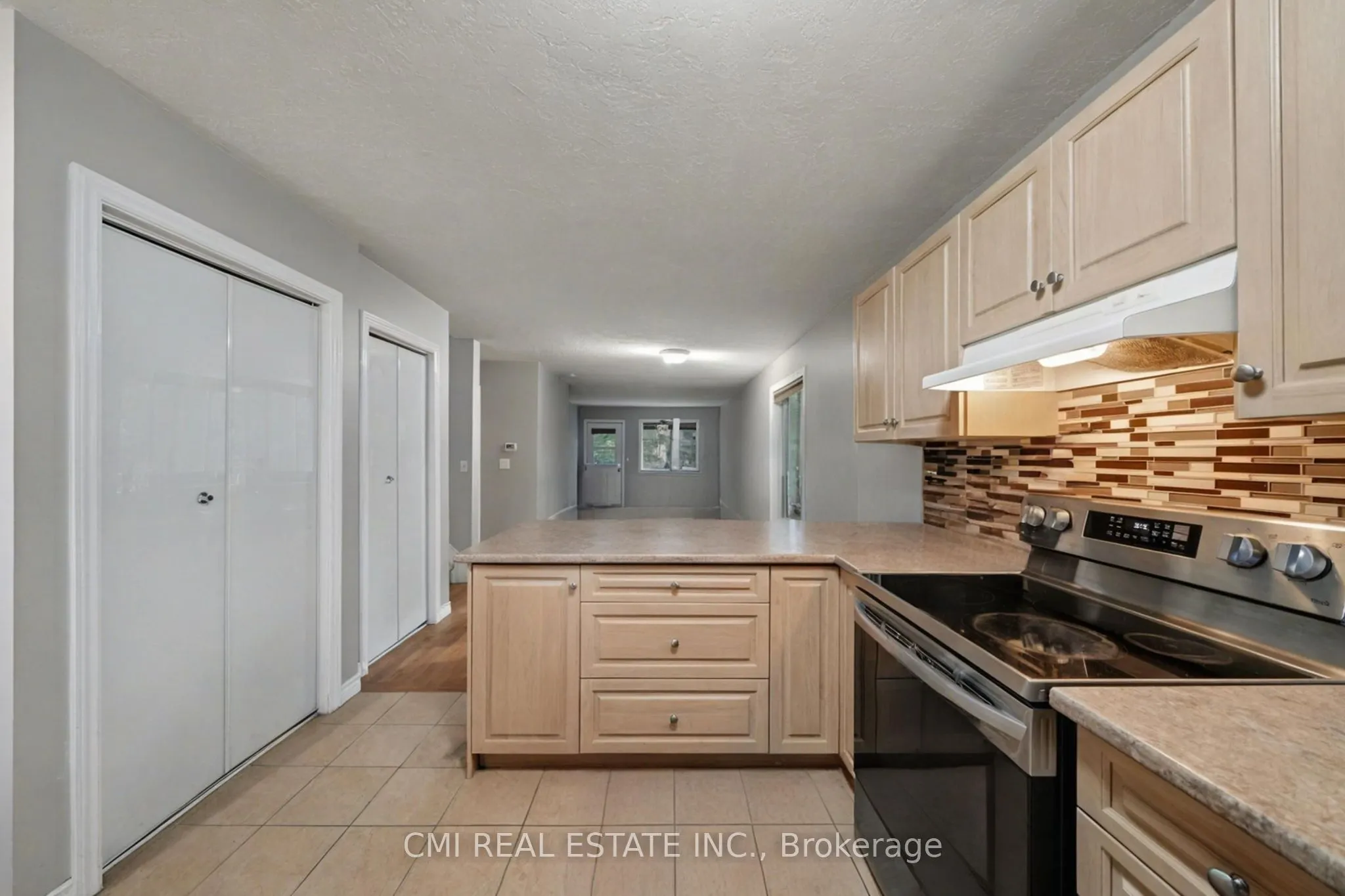 511 Thomas Street, #1