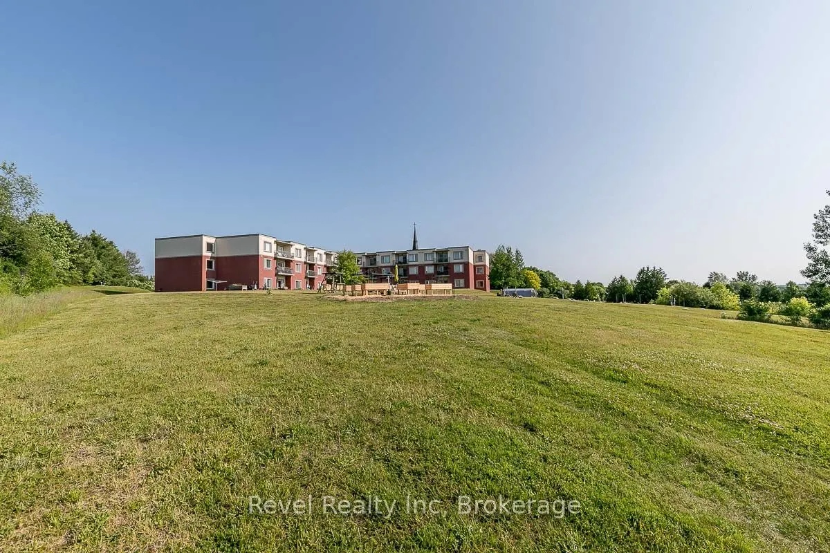 333 LAFONTAINE Road W, #105