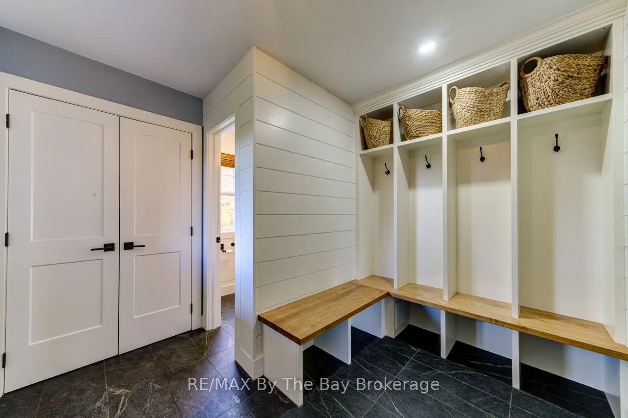 1595 County 42 Road