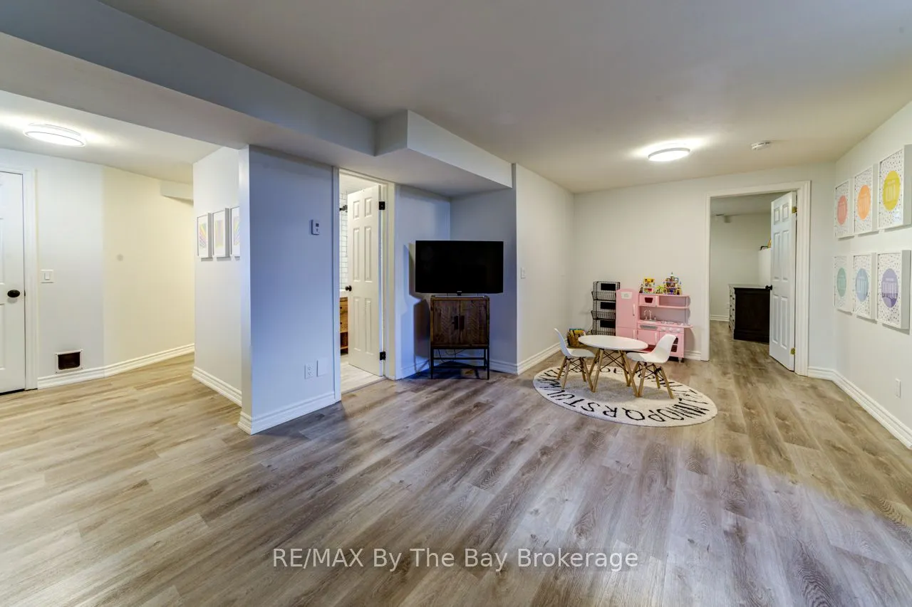 1595 County 42 Road