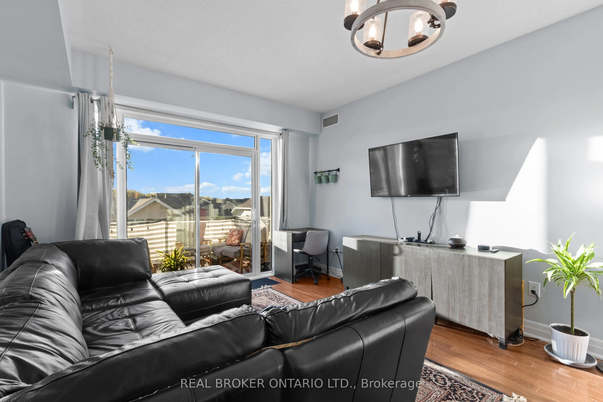 1 Shipyard Lane, #302