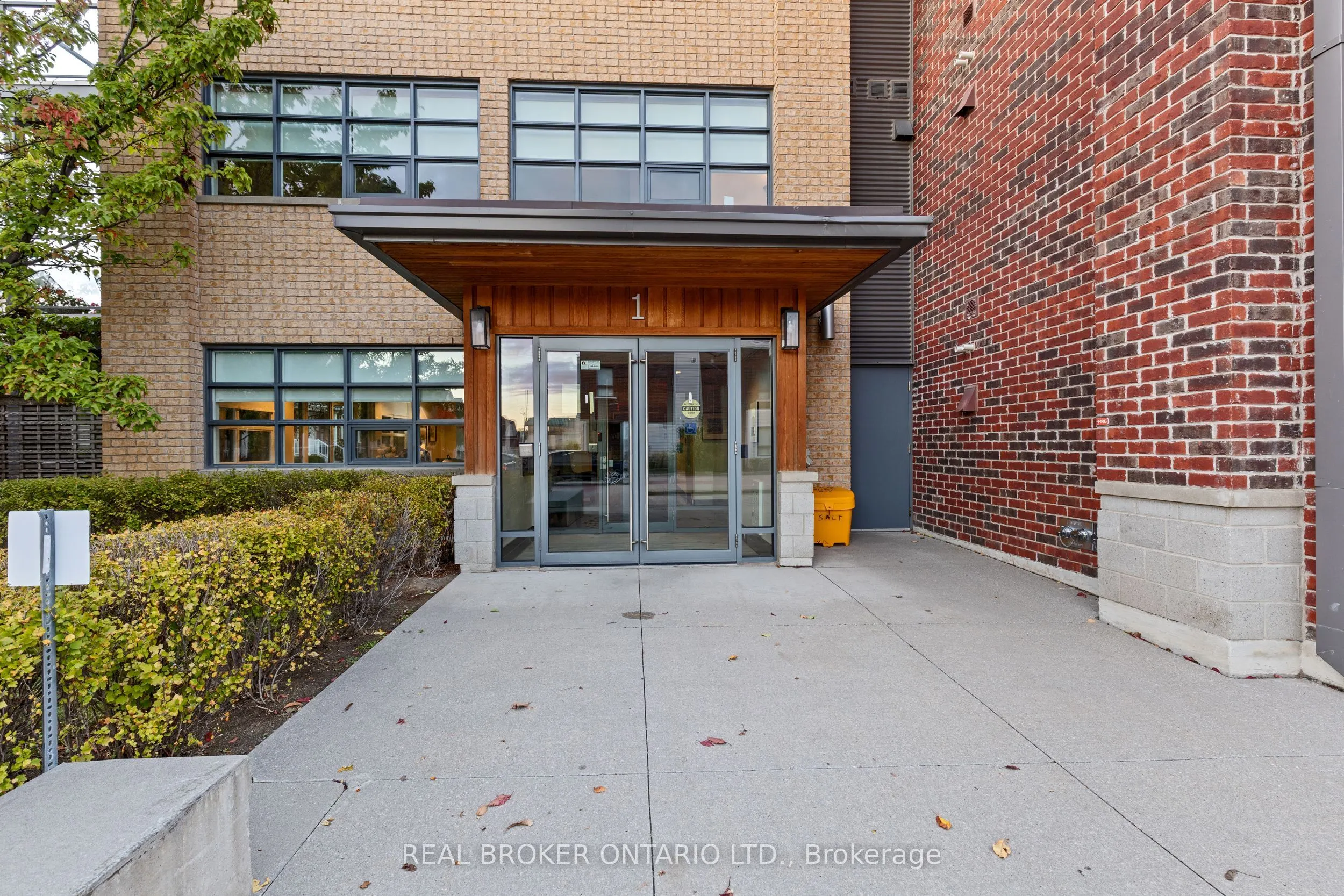 1 Shipyard Lane, #302