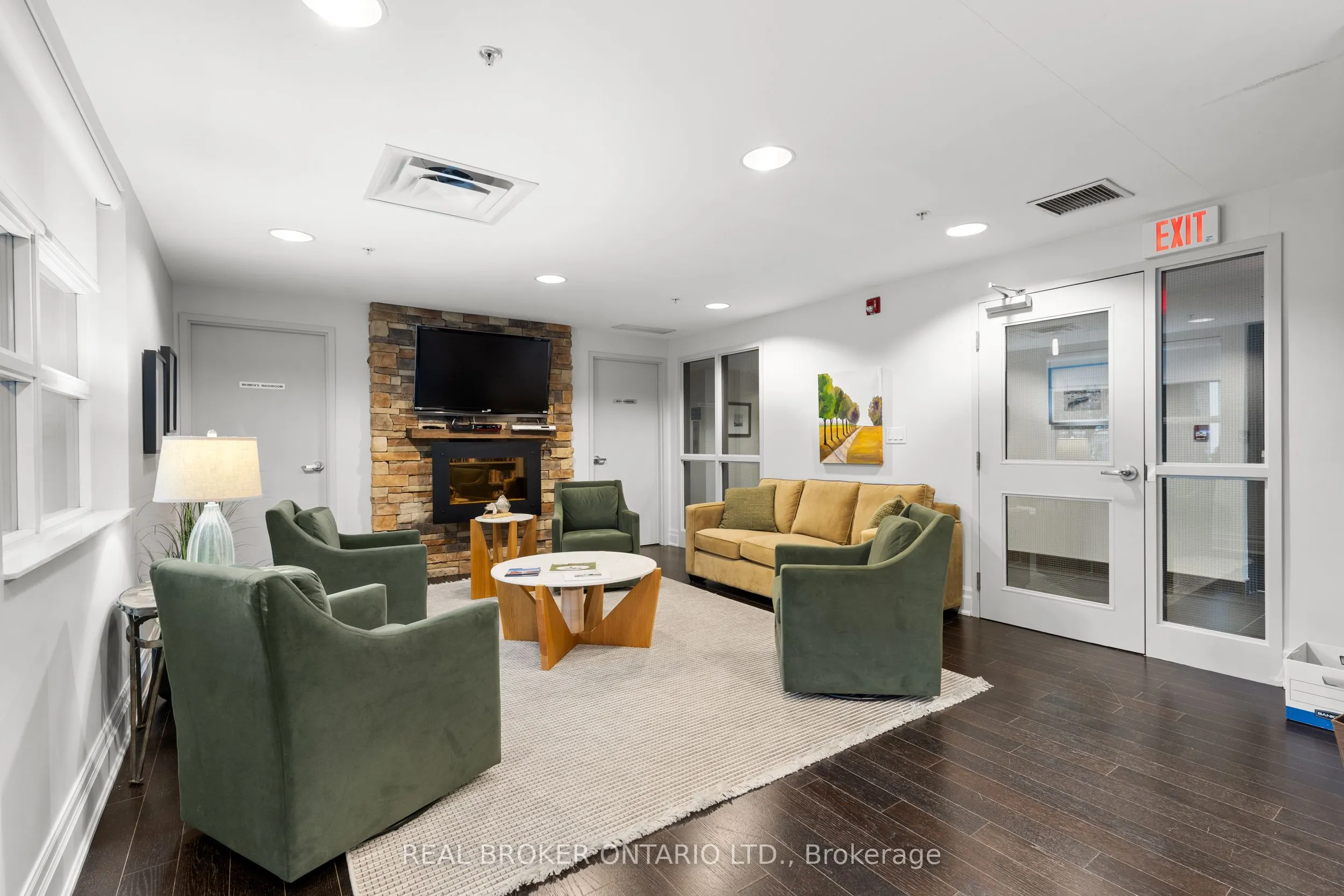 1 Shipyard Lane, #302