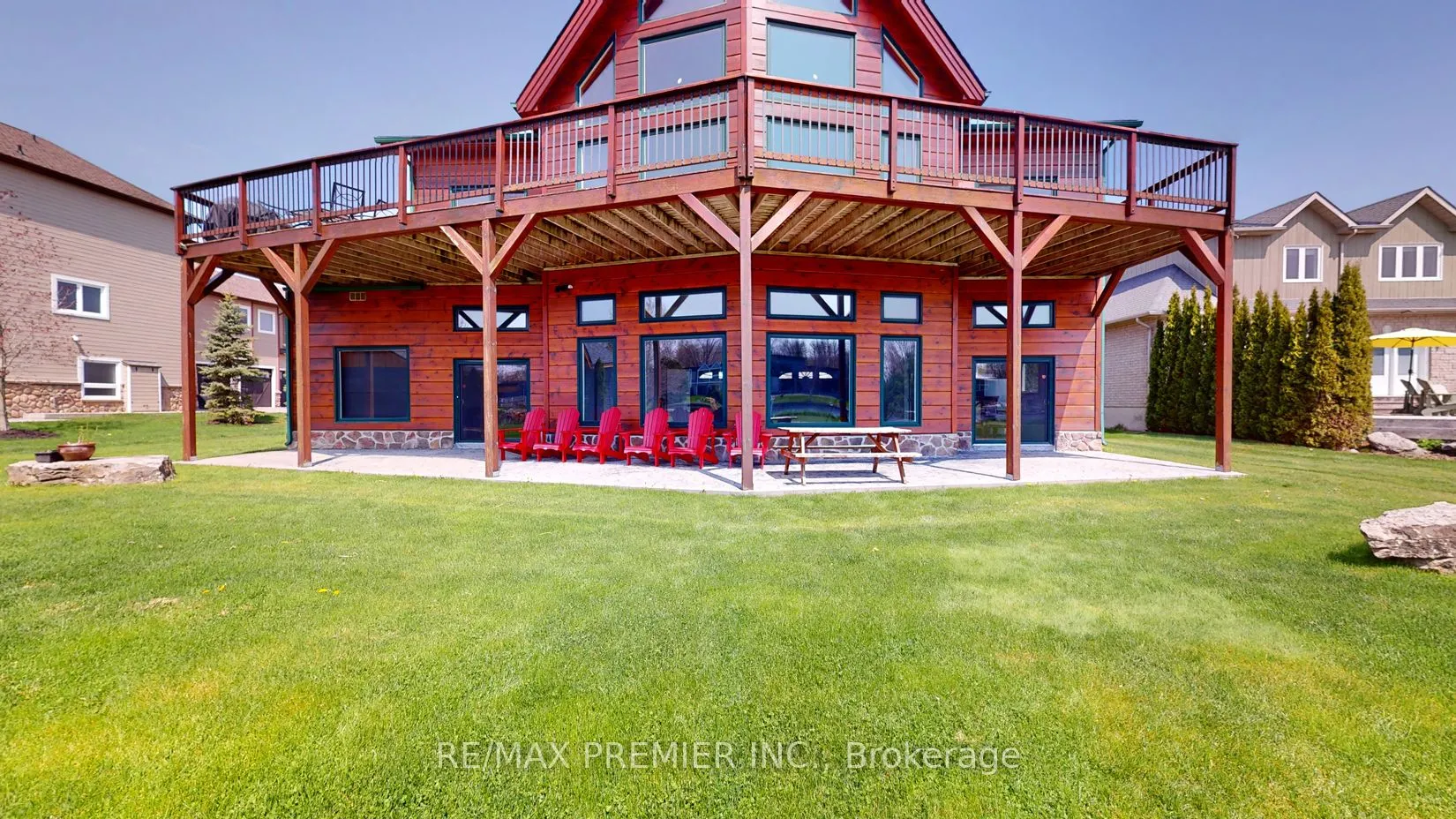 31 Paradise Boulevard